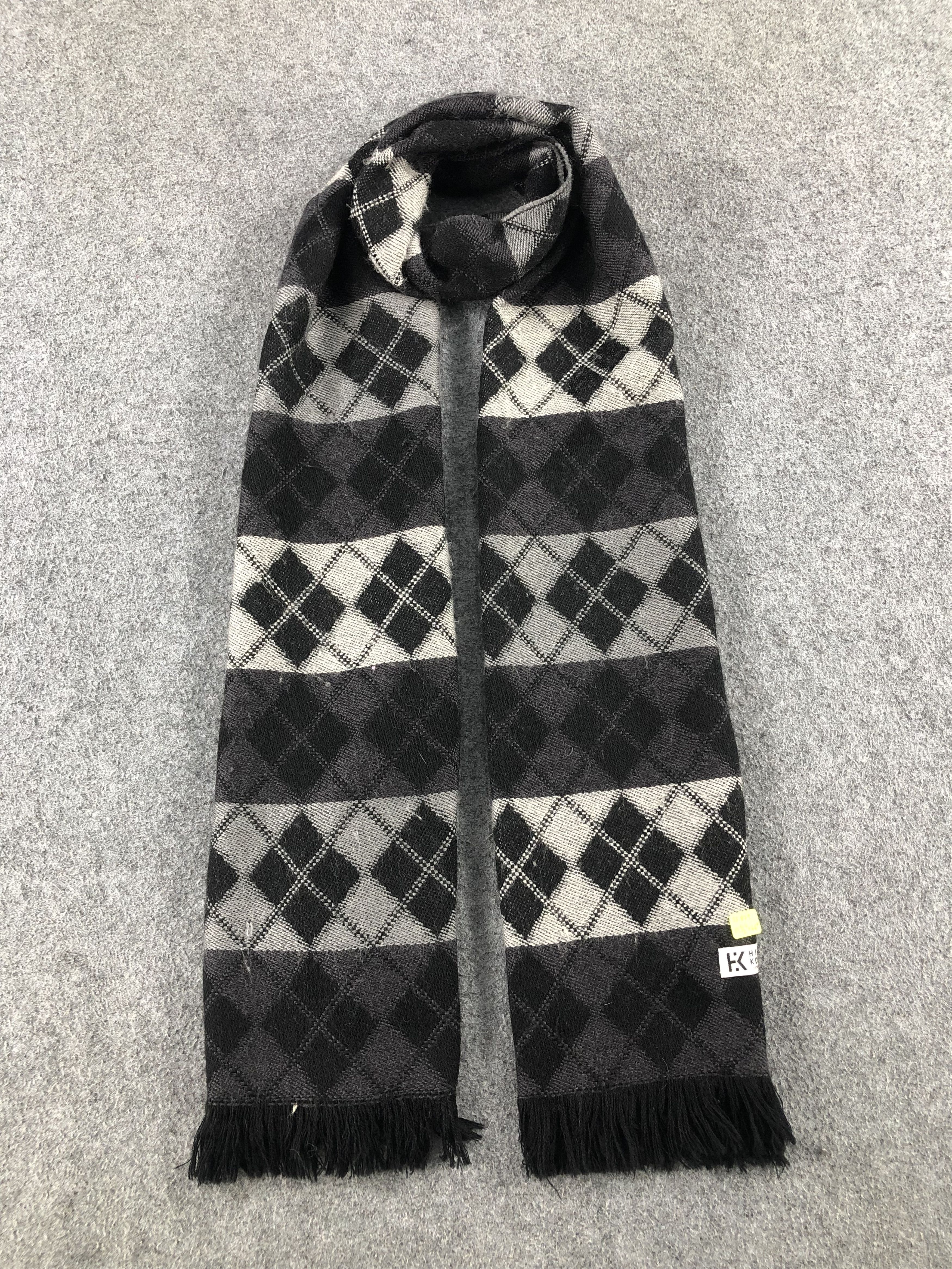 Hiroko Koshino Homme Hiroko Koshino Homme Scarf / Muffler / Neckwear Size ONE SIZE - 1 Thumbnail