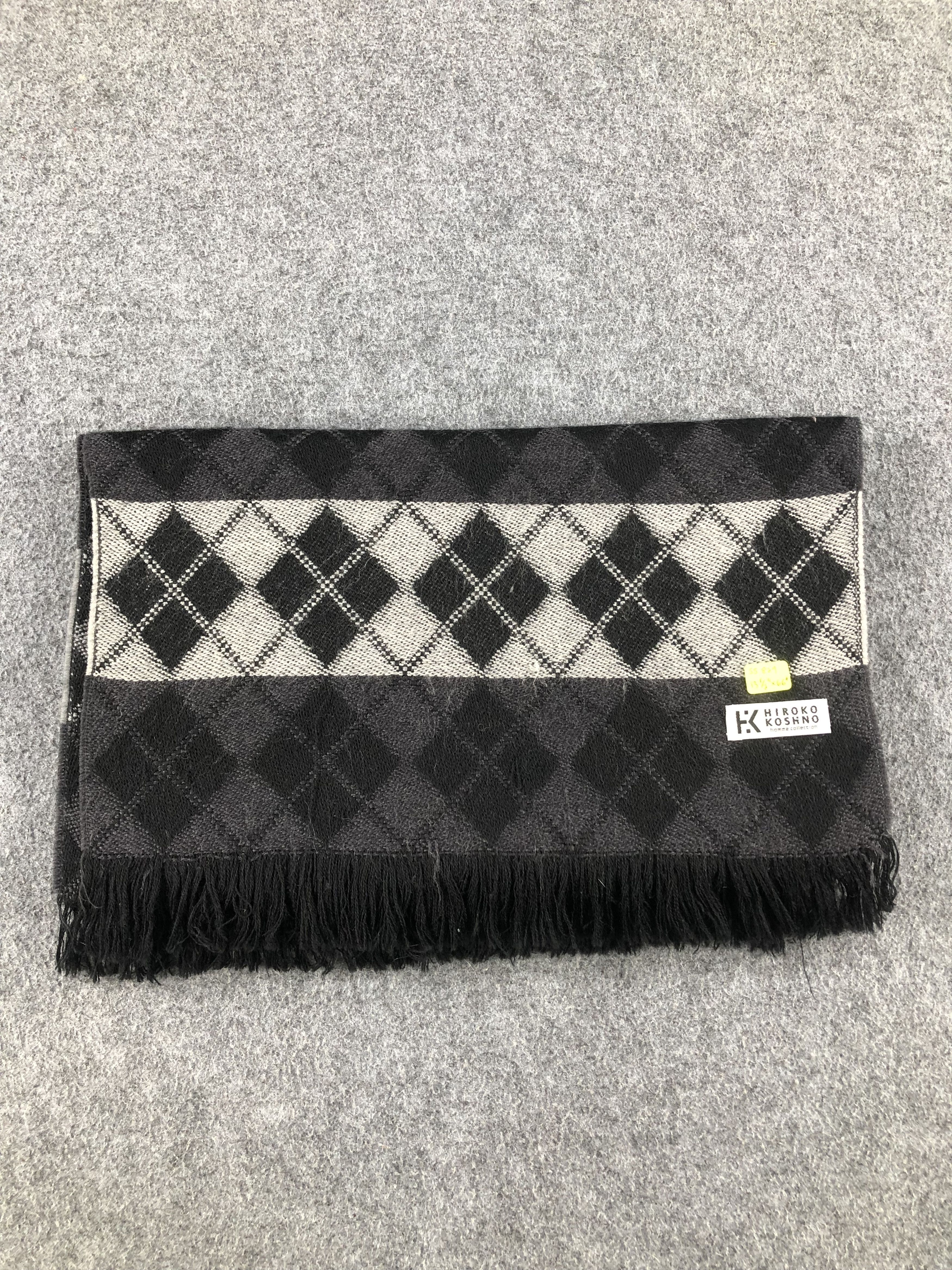 Hiroko Koshino Homme Hiroko Koshino Homme Scarf / Muffler / Neckwear Size ONE SIZE - 6 Thumbnail