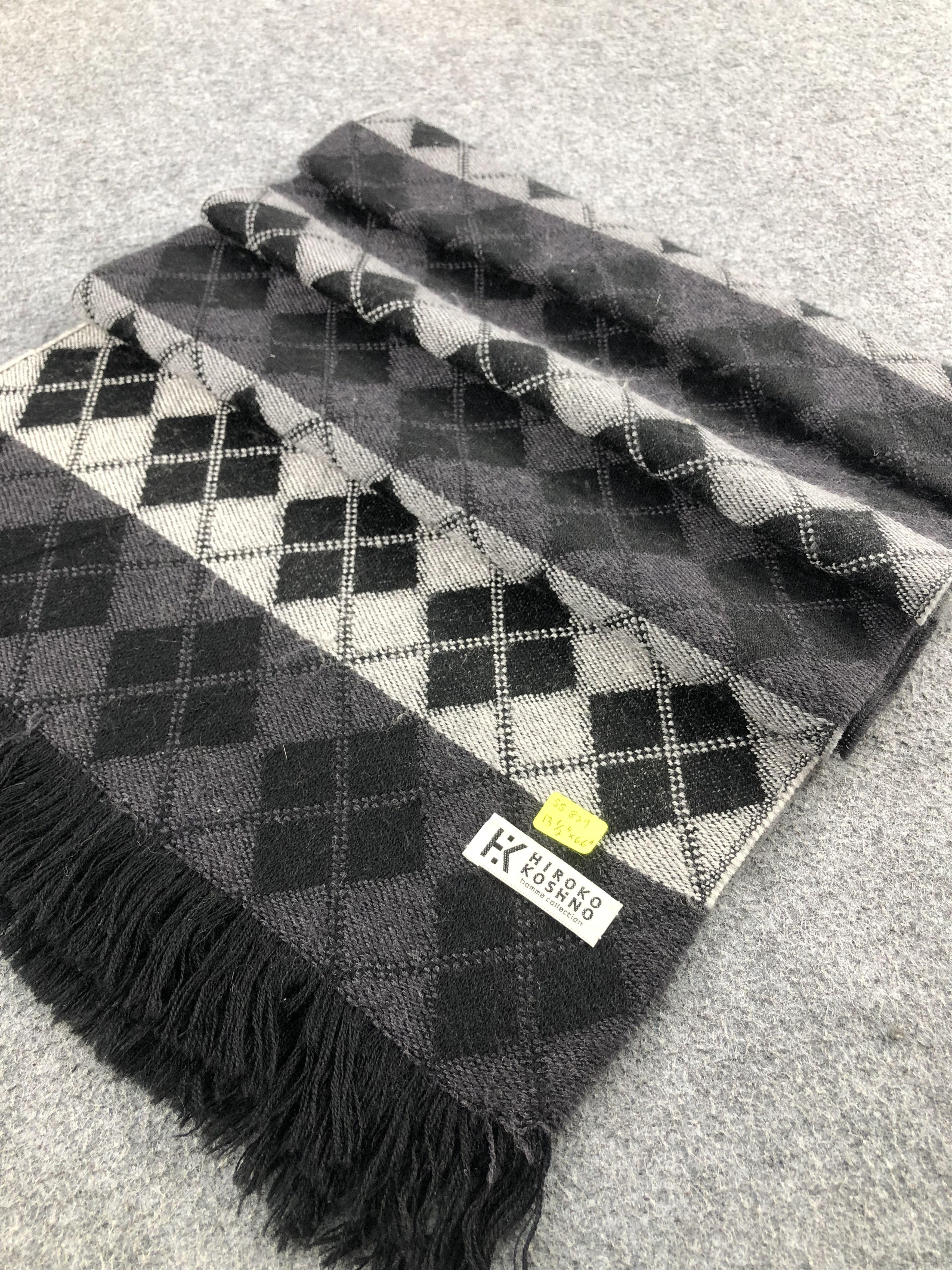 Hiroko Koshino Homme Hiroko Koshino Homme Scarf / Muffler / Neckwear Size ONE SIZE - 2 Thumbnail