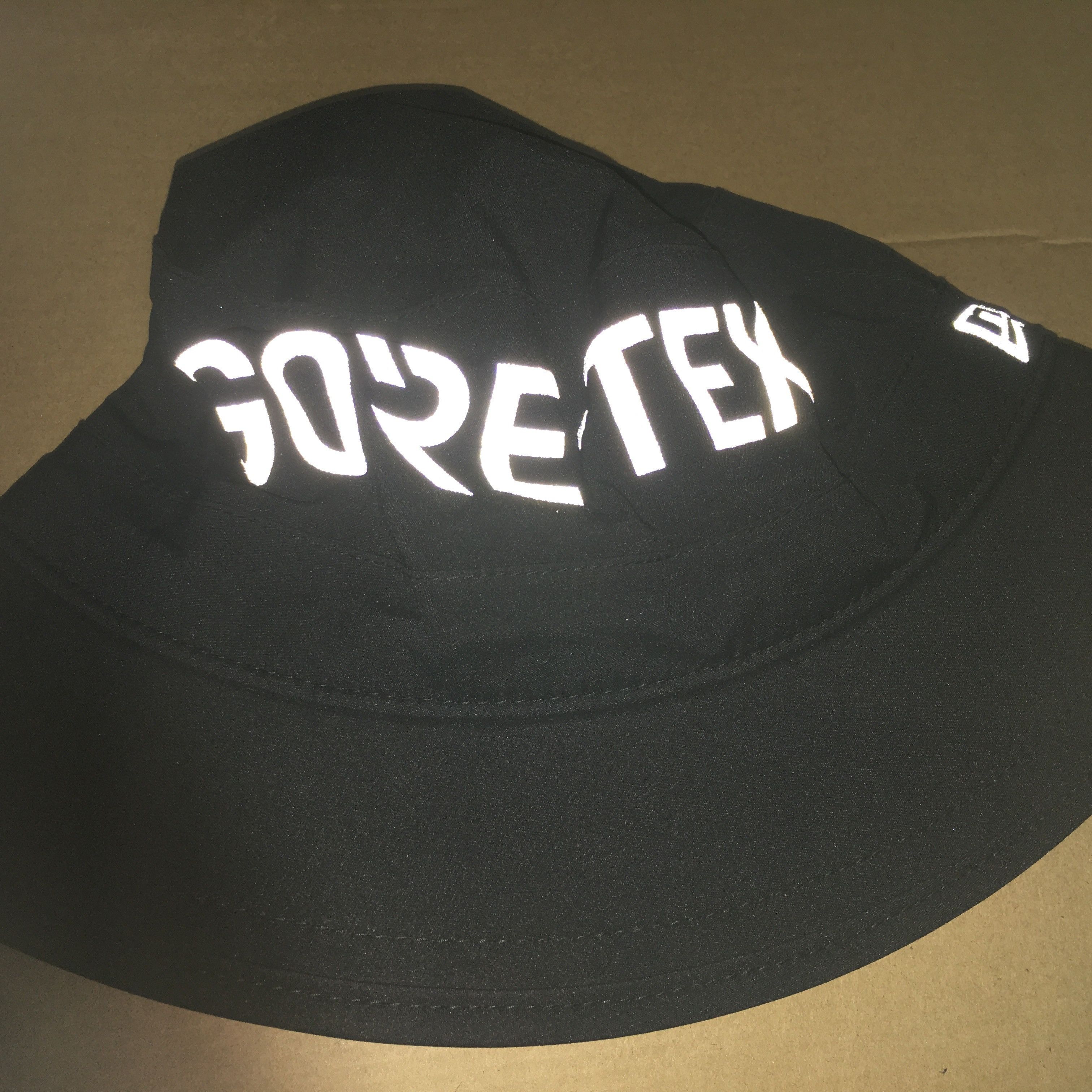 Goretex × New Era Bucket Hat with 3M Reflective Logo Sz M Size ONE SIZE - 2 Thumbnail