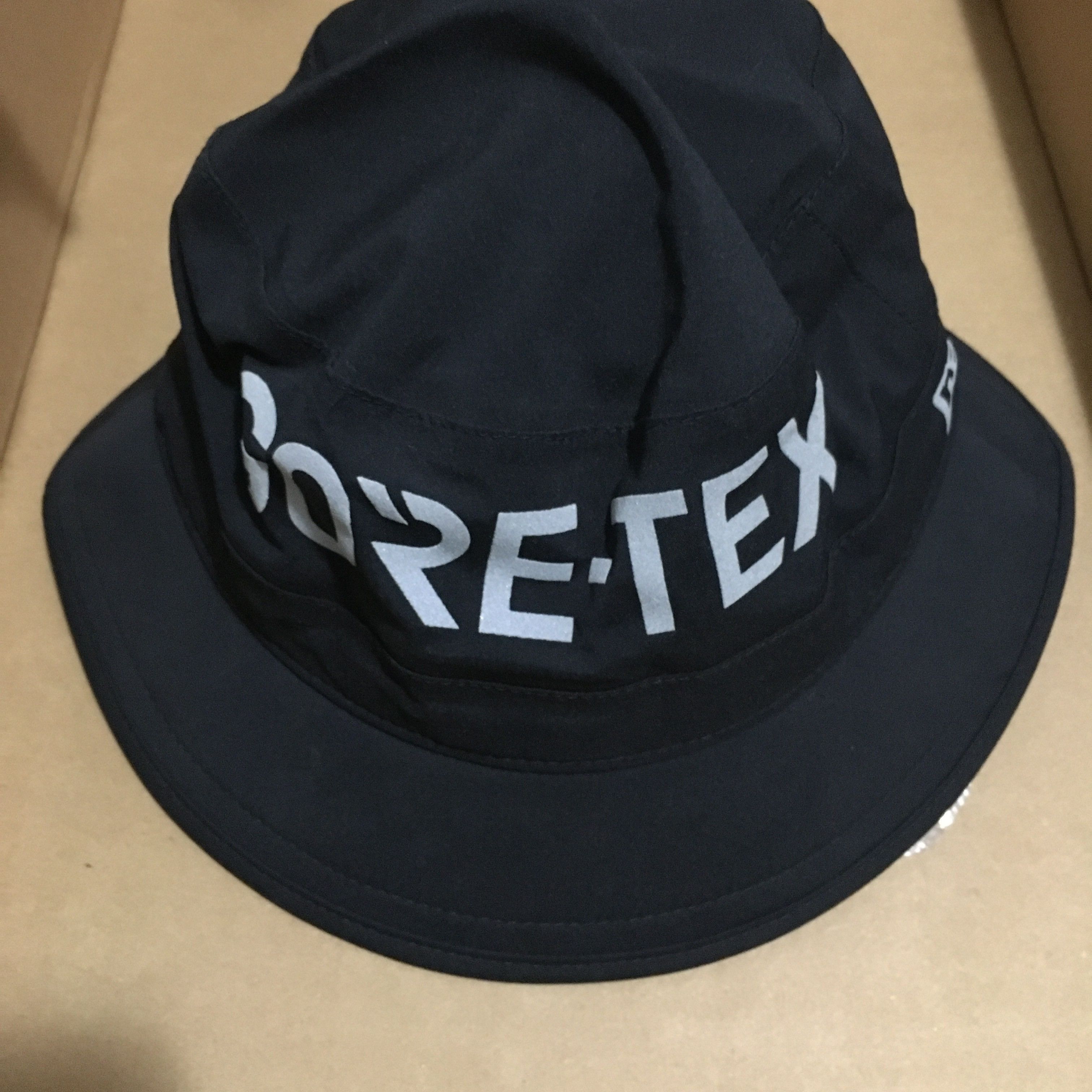 Goretex × New Era Bucket Hat with 3M Reflective Logo Sz M Size ONE SIZE - 4 Thumbnail