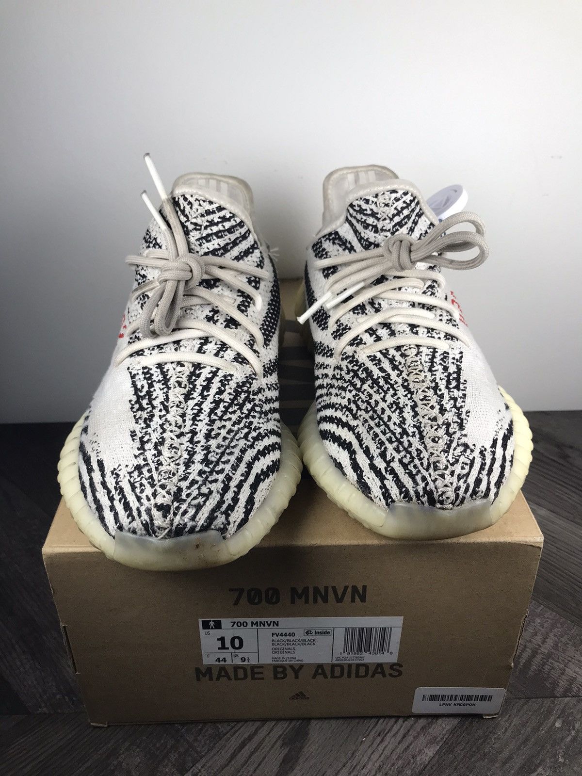 Adidas × Kanye West Adidas Yeezy Boost 350 V2 Zebra Size US 9.5 / EU 42-43 - 2 Thumbnail