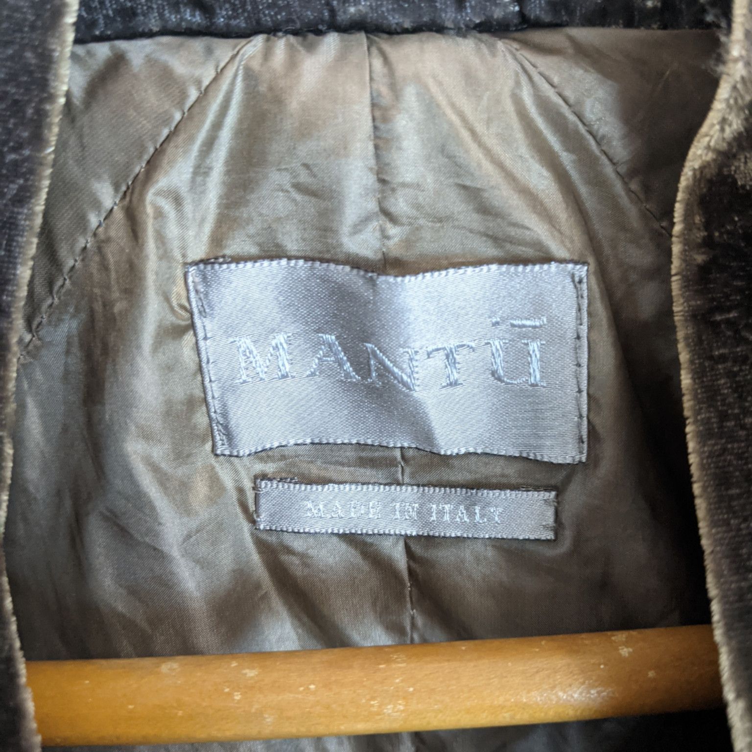 Designer MANTU Italian Designer Sleeveless Rain Jacket For Women Size S / US 4 / IT 40 - 8 Thumbnail