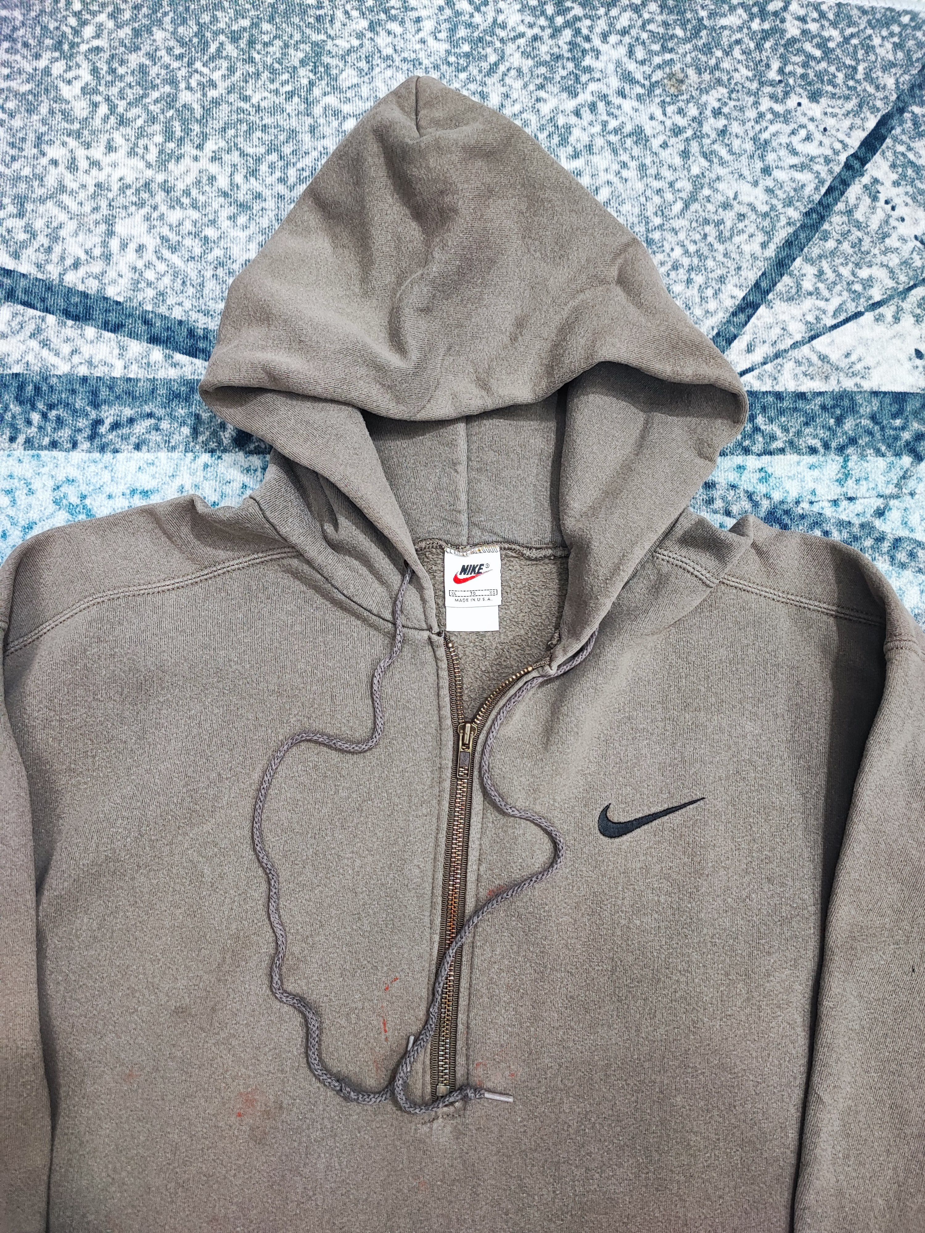 Vintage 90's lovely Sun Faded Mini Swoosh Hoodie