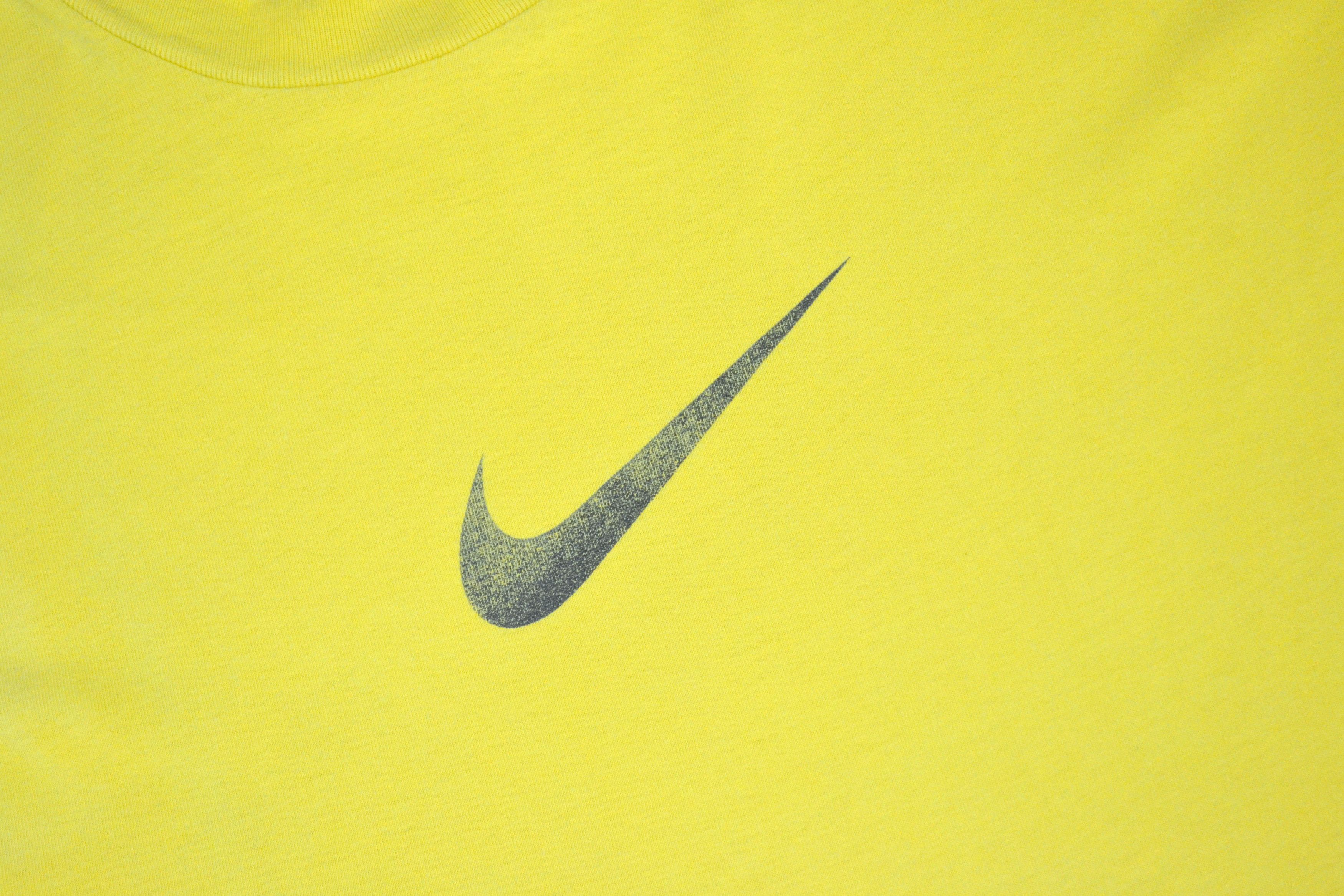 Nike 90s Vintage Nike Big Logo Mid Swoosh Yellow T-Shirt Tee Size US L / EU 52-54 / 3 - 7 Thumbnail