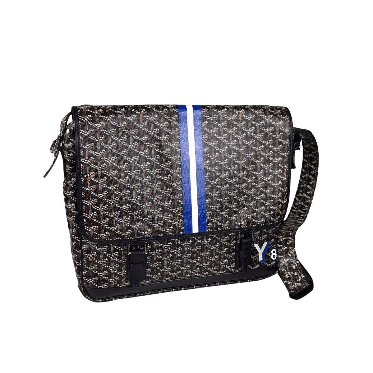 Pre owned Goyard Grand Bleu Gm Messenger Bag In Black ModeSens