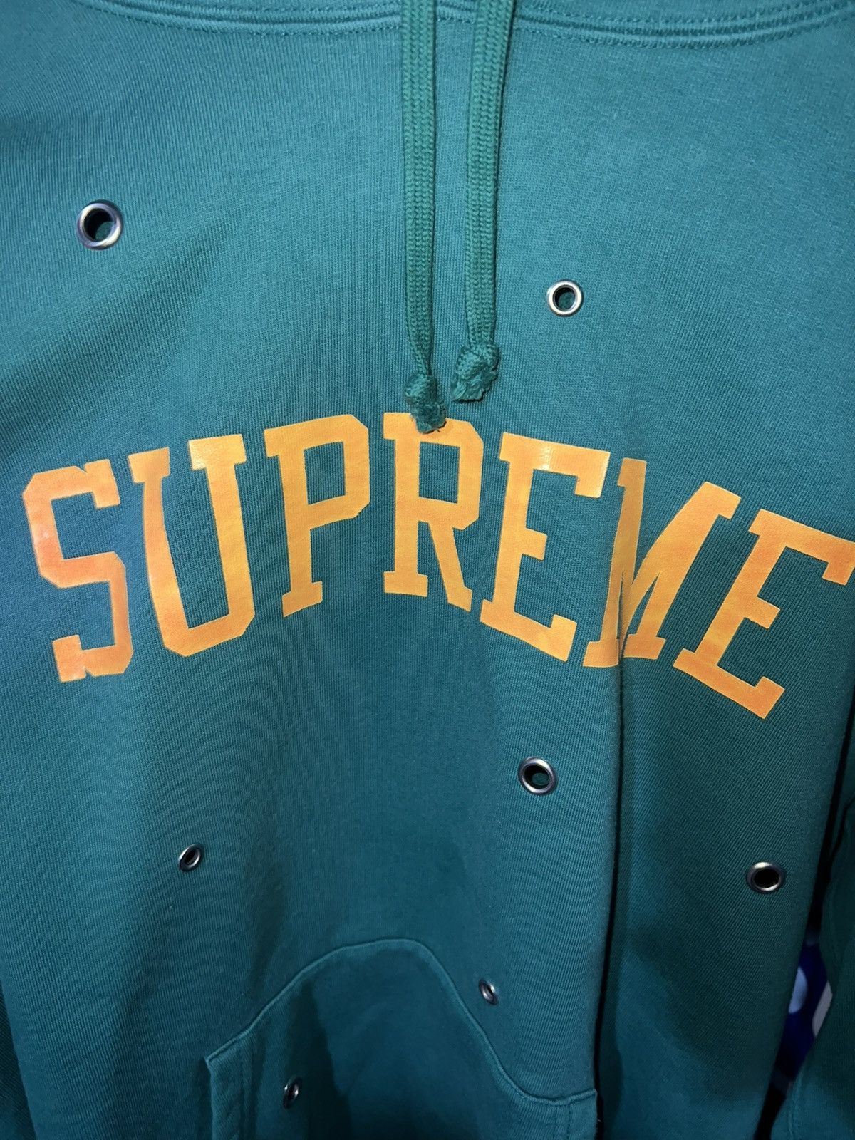 Supreme Supreme Eyelet Hooded Sweatshirt Size US L / EU 52-54 / 3 - 1 Thumbnail