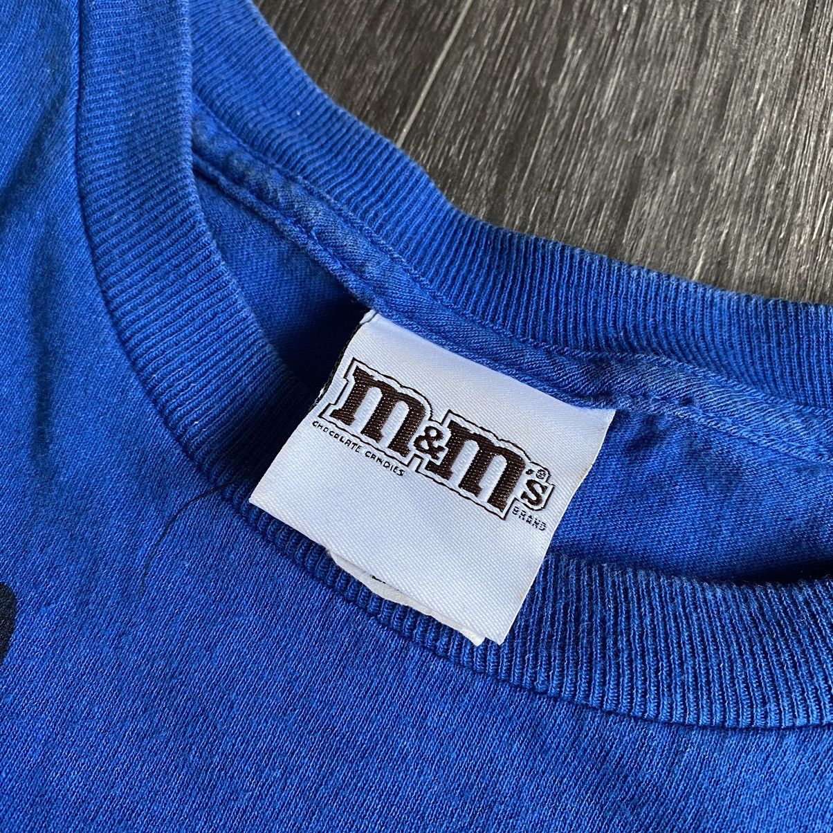 Vintage Vintage 2000s M&M Big Graphic All Over Print Blue Logo Tee Size US L / EU 52-54 / 3 - 3 Thumbnail