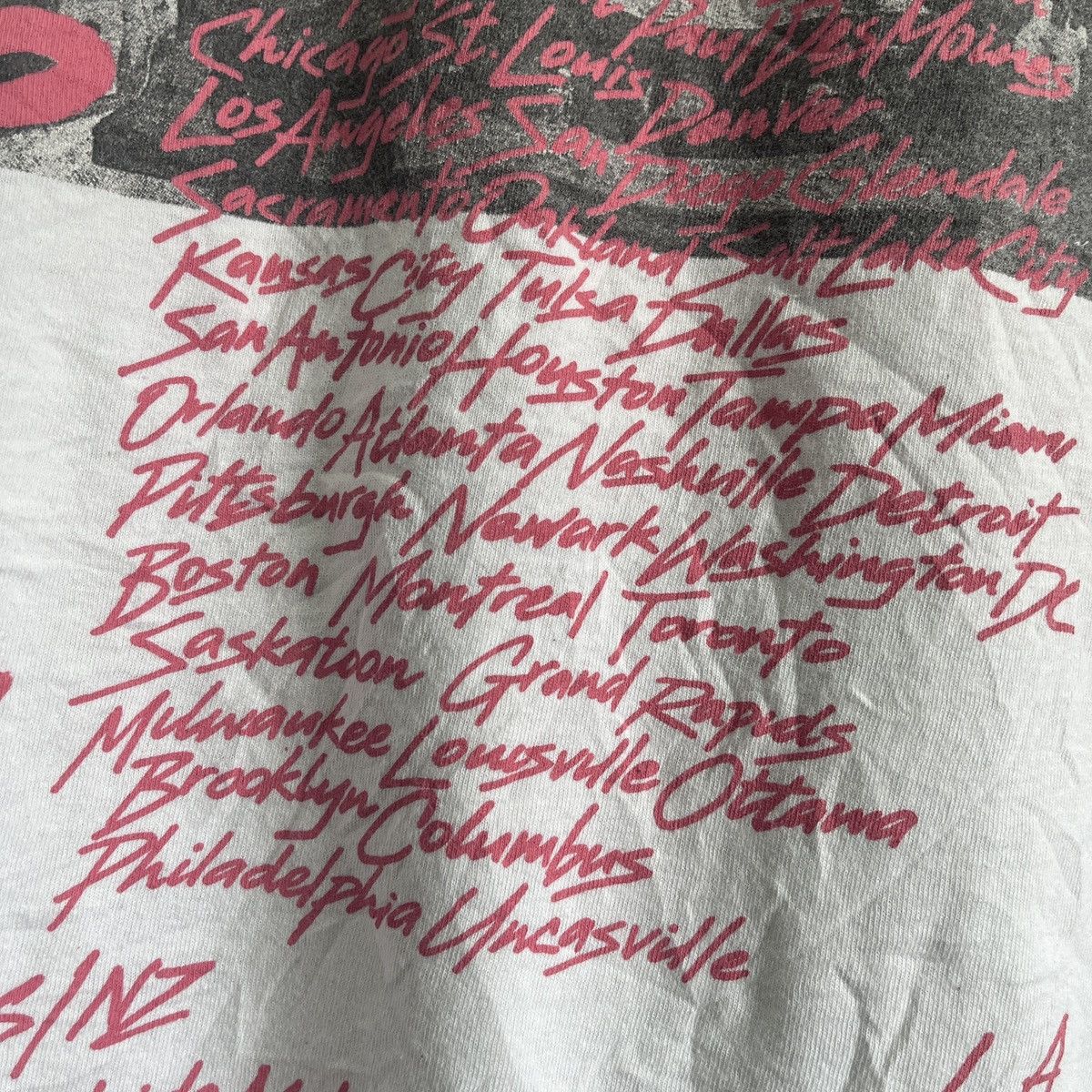 Band Tees Summer Diaries Shawn Mandes The Tour TShirt Size US XL / EU 56 / 4 - 14 Thumbnail