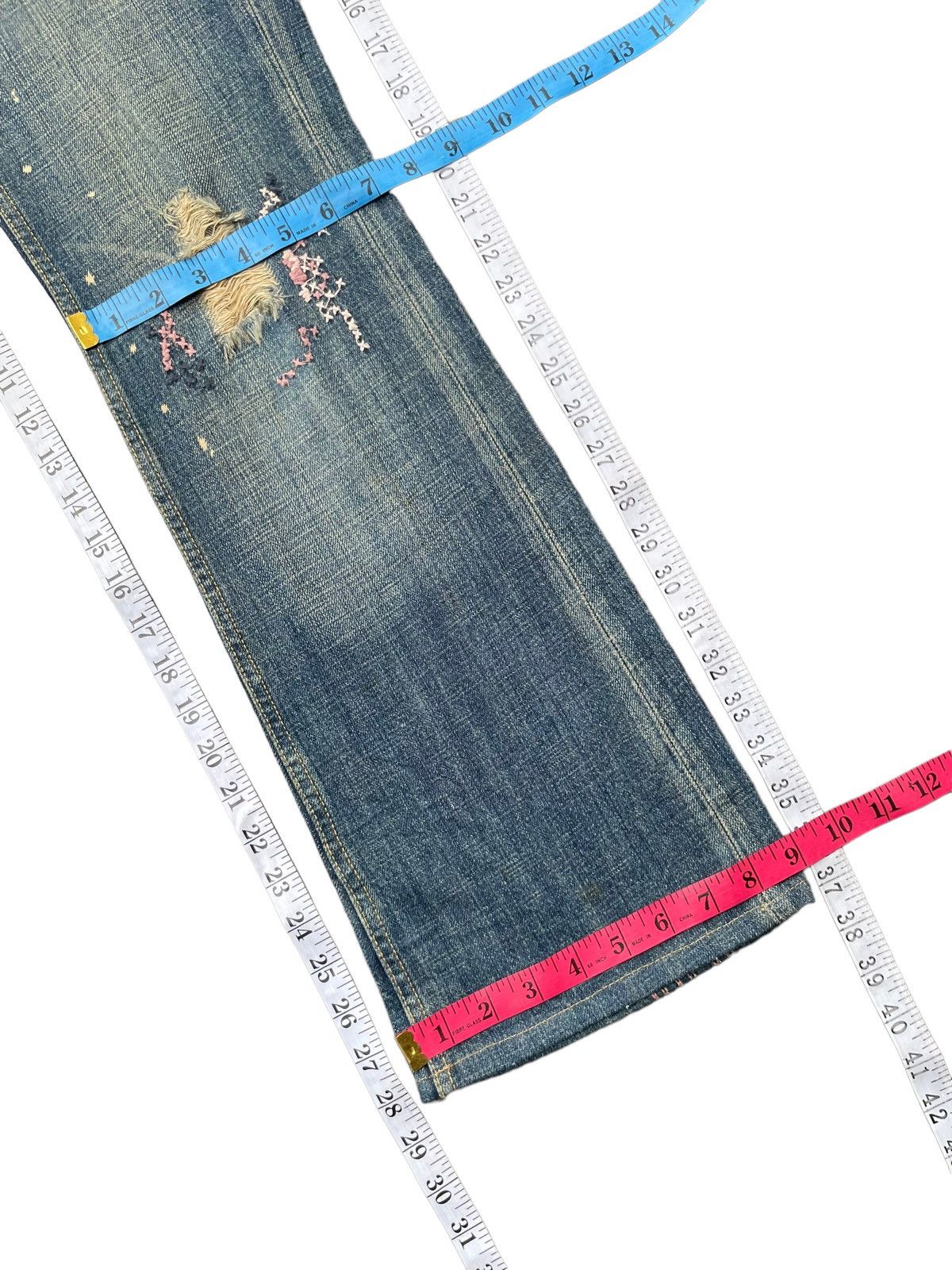 Levi's Vintage 2006 Levis FL 553 Distresed Custom Size 32" / US 10 / IT 46 - 19 Thumbnail
