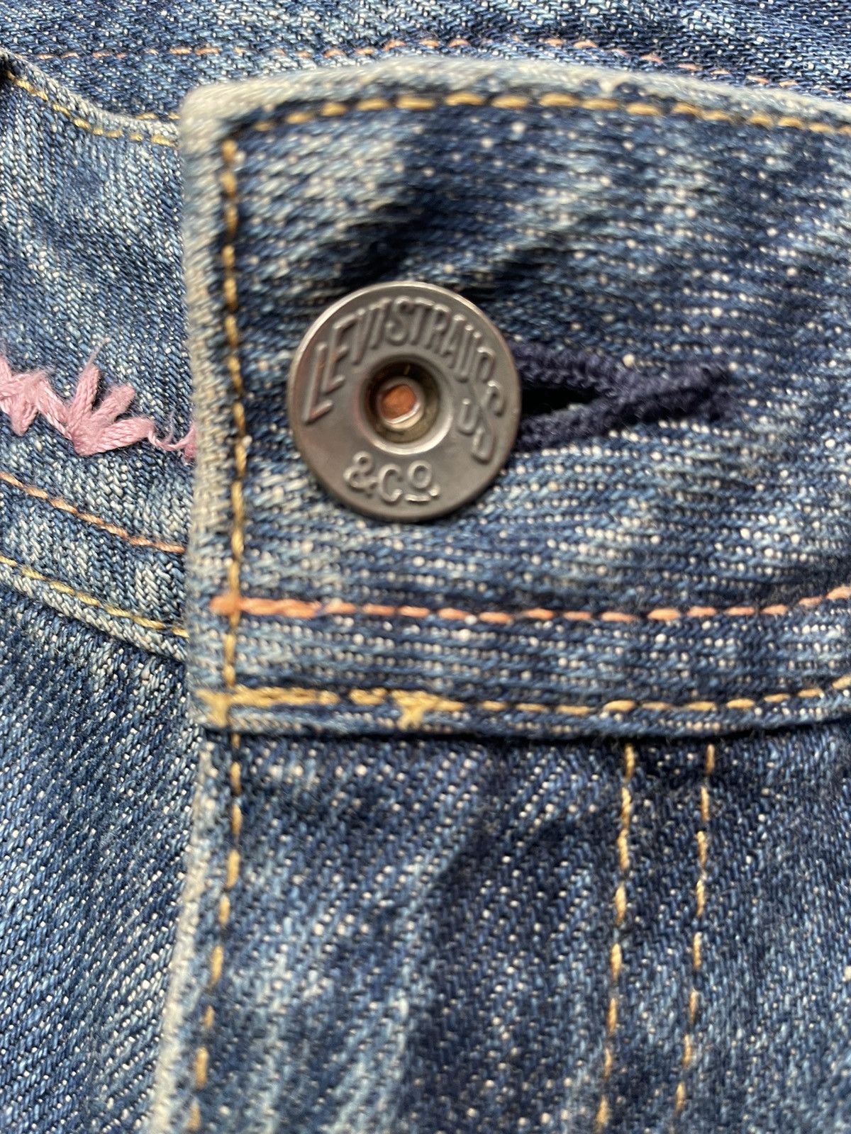 Levi's Vintage 2006 Levis FL 553 Distresed Custom Size 32" / US 10 / IT 46 - 16 Thumbnail