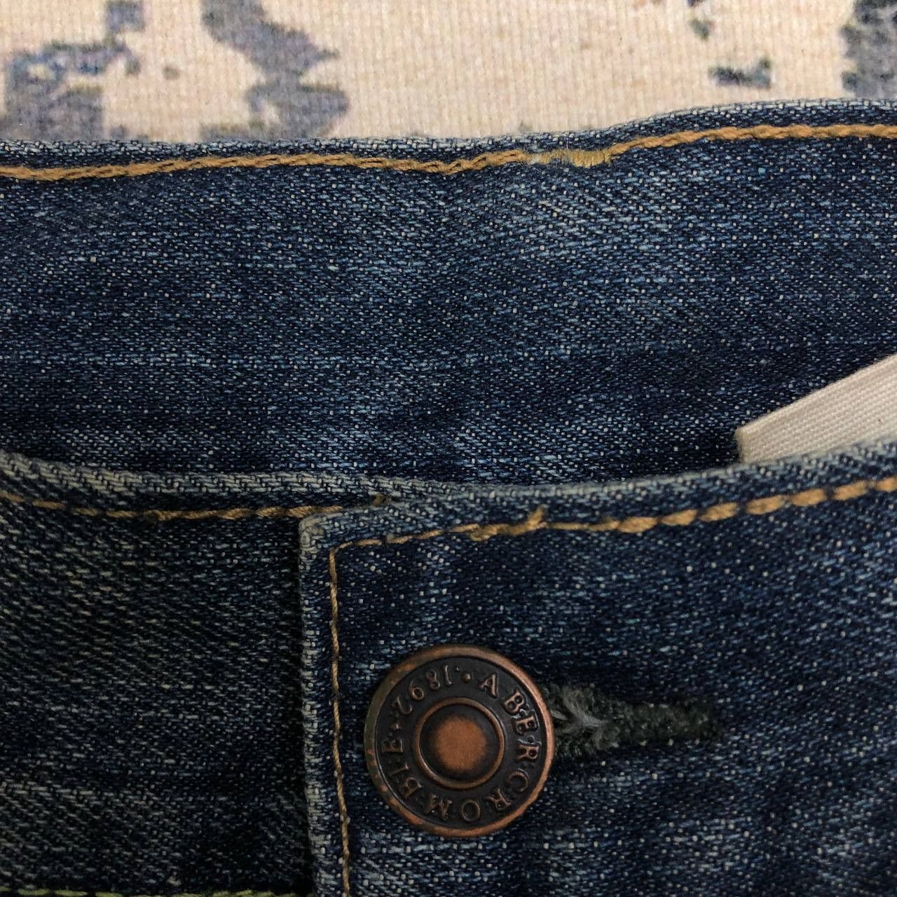 Abercrombie & Fitch P538 ABERCROMBIE AND FITCH FLARED RIPPED DENIM Size US 37 - 13 Thumbnail