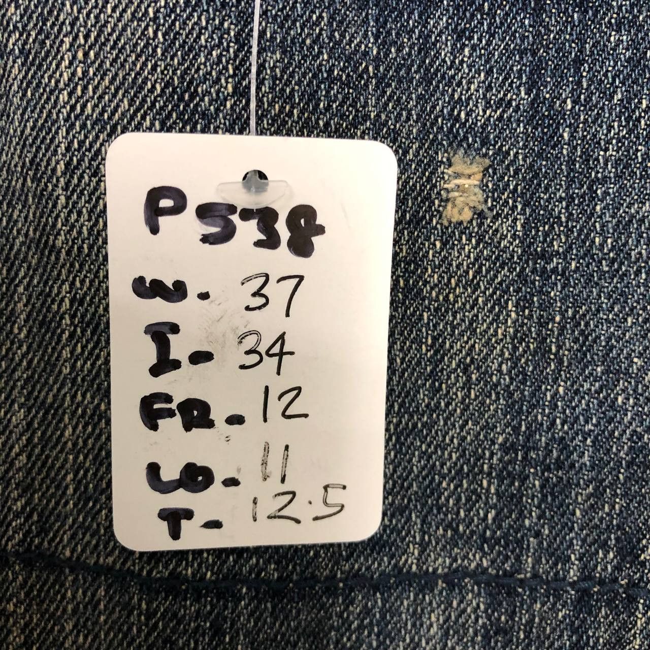 Abercrombie & Fitch P538 ABERCROMBIE AND FITCH FLARED RIPPED DENIM Size US 37 - 20 Thumbnail