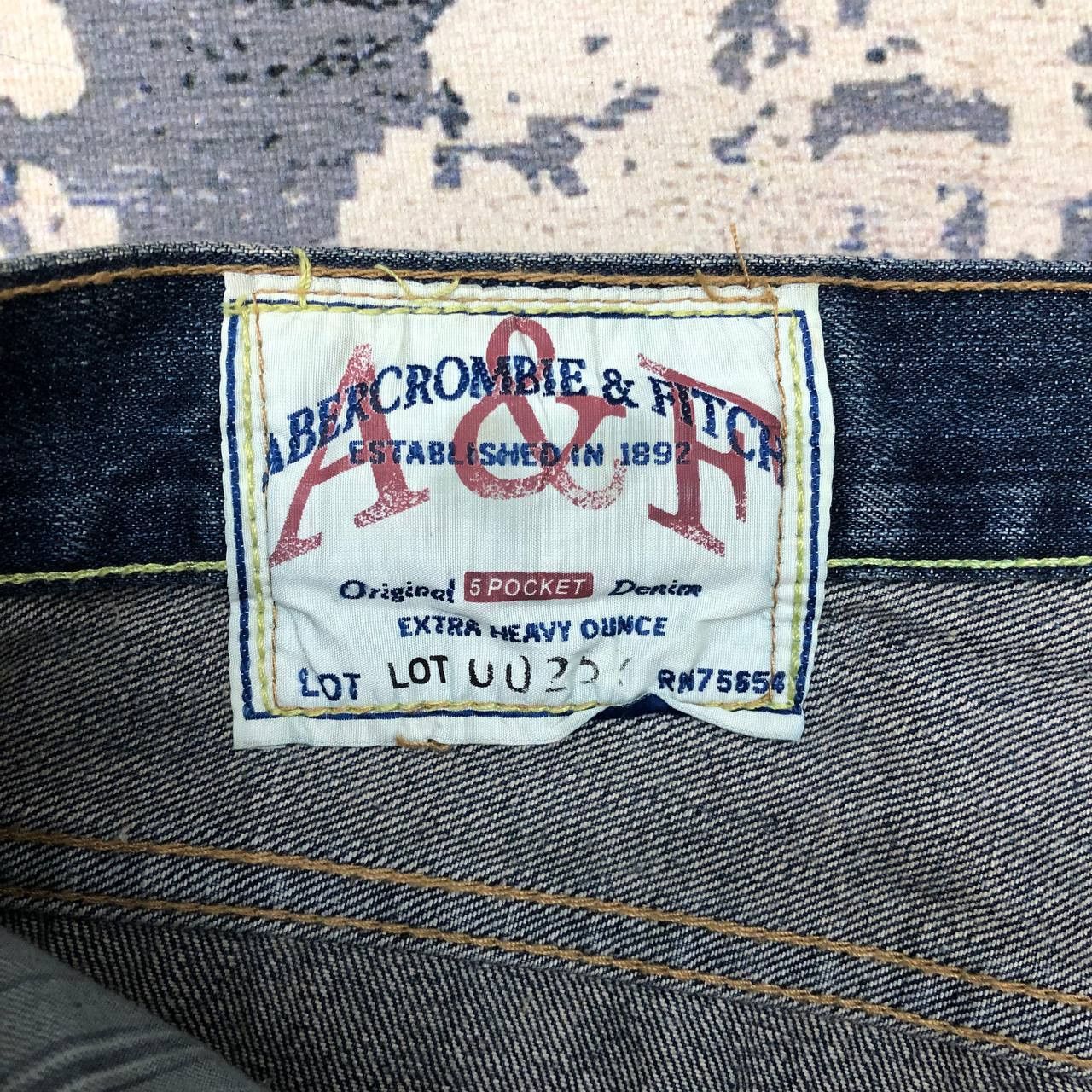 Abercrombie & Fitch P538 ABERCROMBIE AND FITCH FLARED RIPPED DENIM Size US 37 - 7 Thumbnail