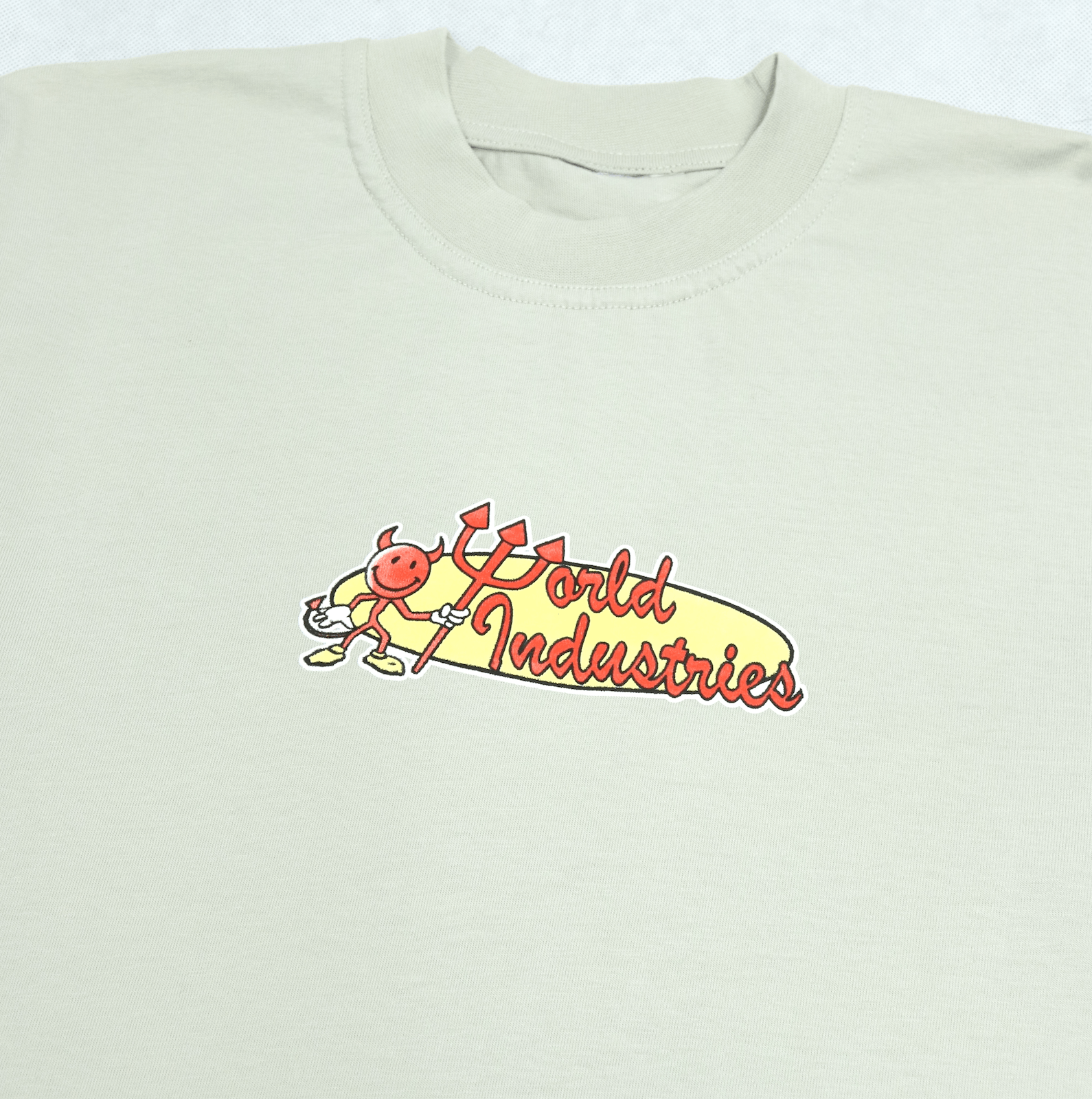 Santa Cruz Skateboards 1990s World Industries Iconic Devil Logo Longsleeve Shirt Size US S / EU 44-46 / 1 - 3 Thumbnail