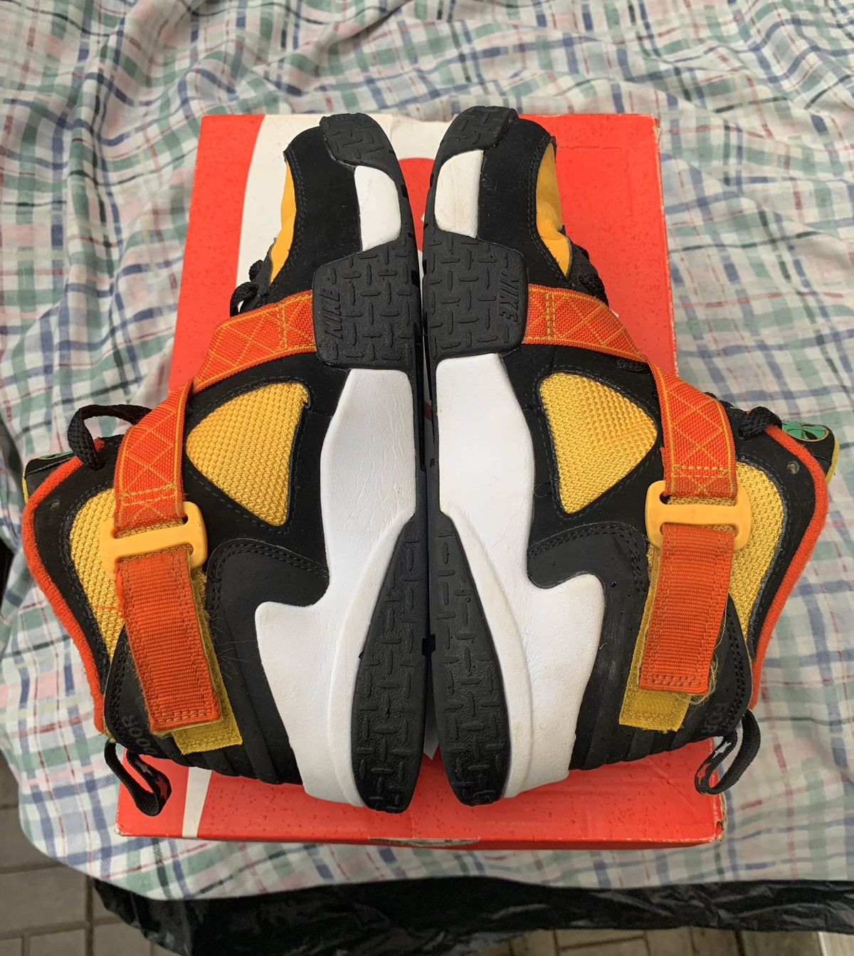 Nike Nike Air Raid Roswell Rayguns Size US 5.5 / EU 38 - 5 Thumbnail