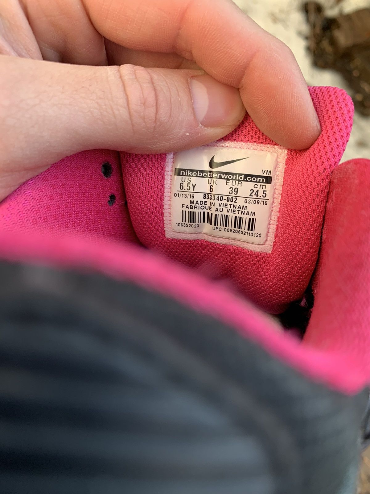 Nike Wmns Air Max 90 Black-Pink/White Size US 6.5 / EU 39-40 - 7 Thumbnail