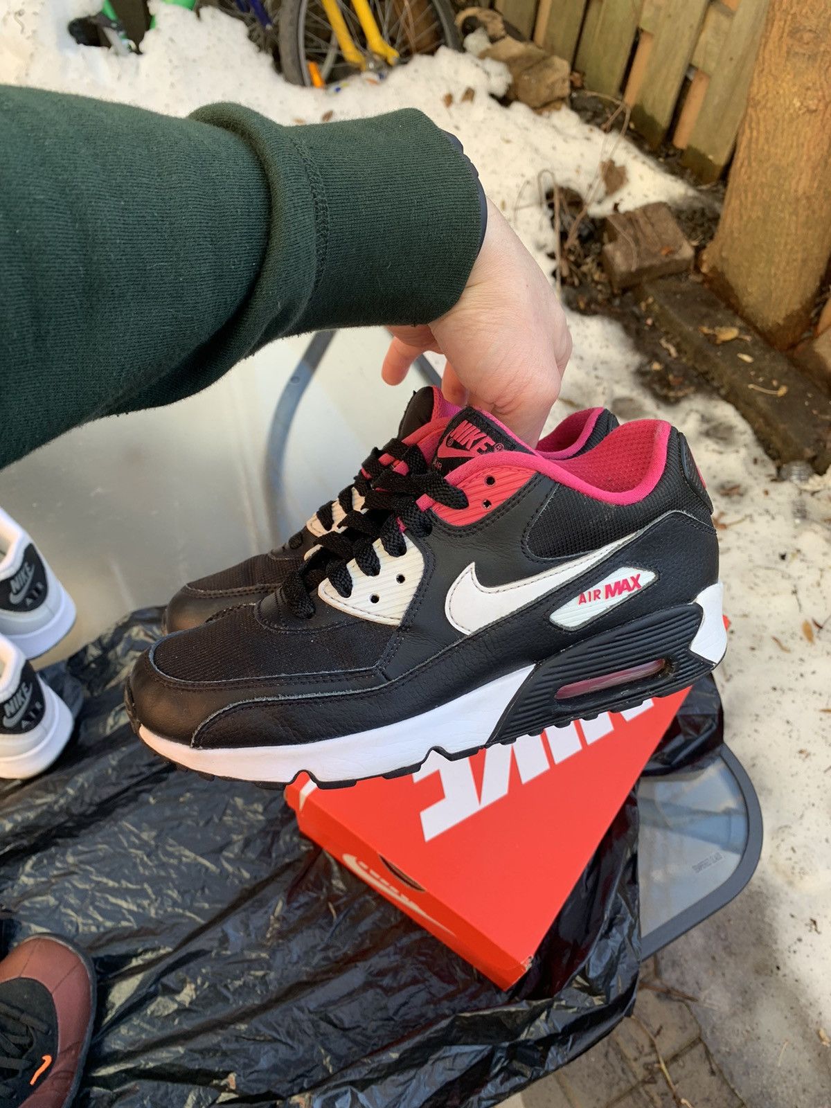 Nike Wmns Air Max 90 Black-Pink/White Size US 6.5 / EU 39-40 - 8 Thumbnail