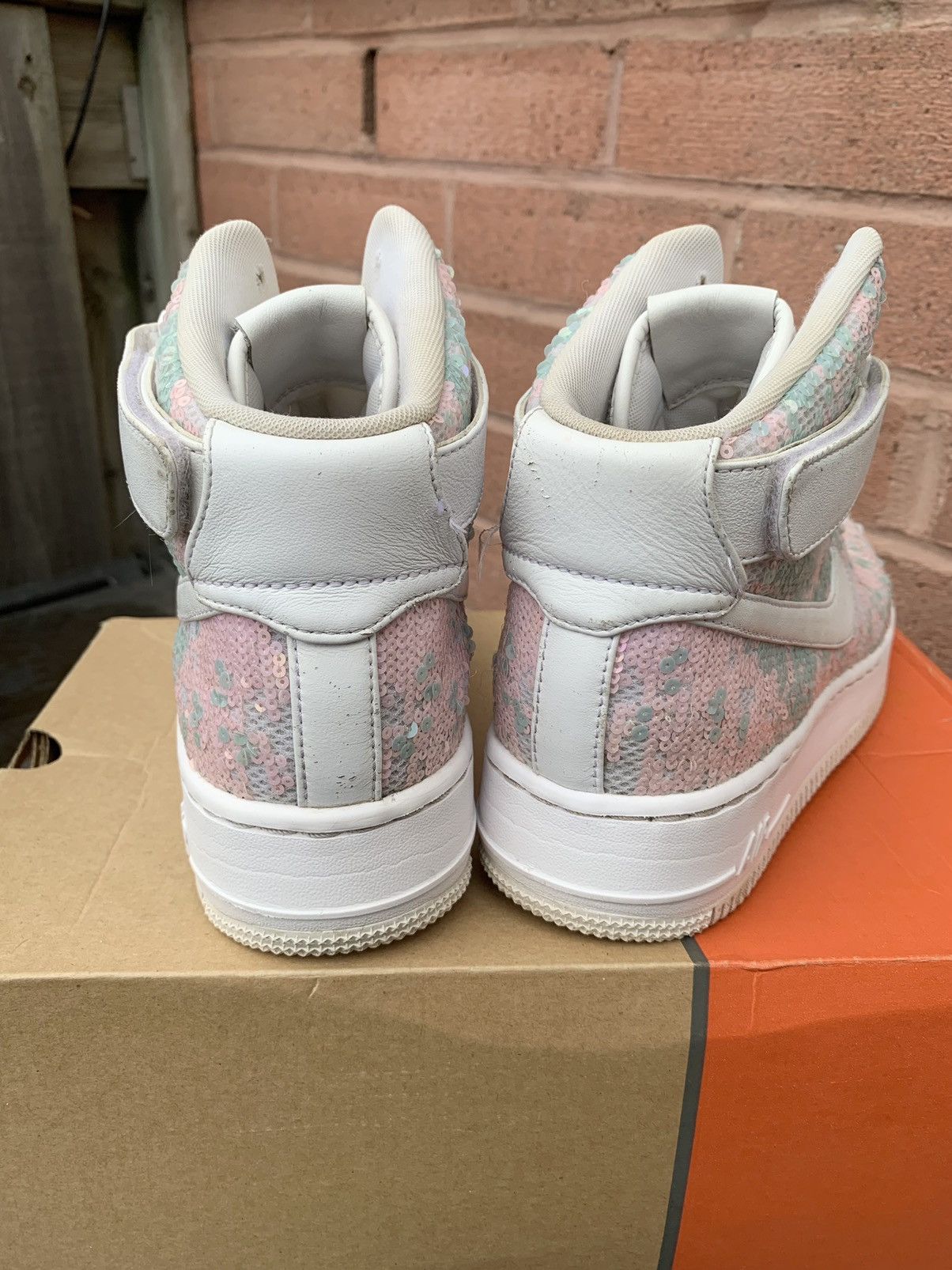 Nike Womens Air Force One Upstep Hi LX Sequin Fabric Size US 7.5 / EU 40-41 - 2 Thumbnail