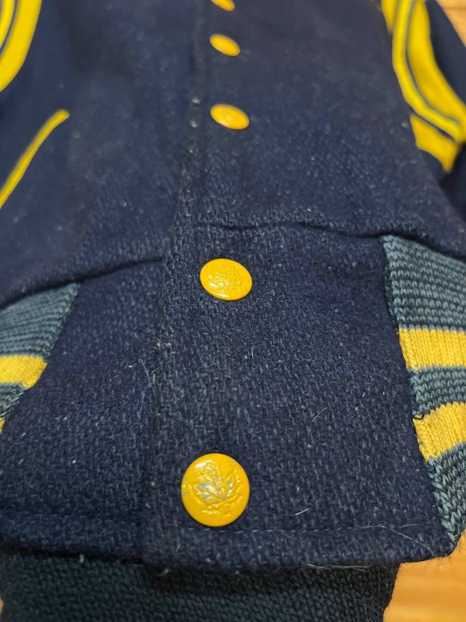 Vintage TOMS RIVER WOOL EMBROIDERED VARSITY JACKET Size US M / EU 48-50 / 2 - 9 Thumbnail