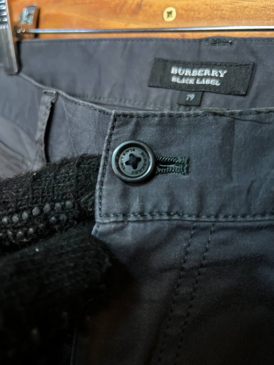 Burberry BURBERRY BLACK LABEL KHAKIS PANT SIZE 33 Size US 33 - 7 Thumbnail