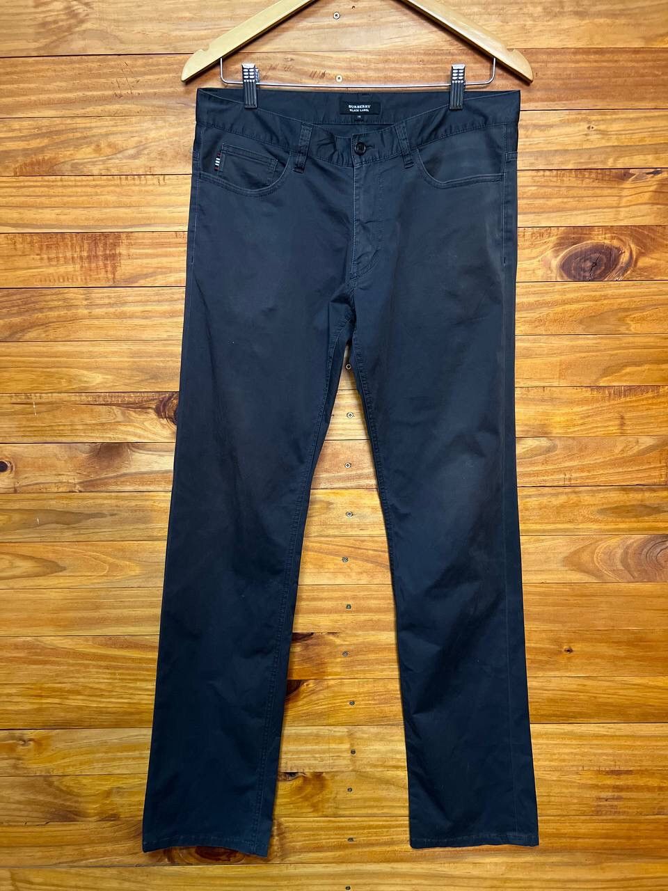 Burberry BURBERRY BLACK LABEL KHAKIS PANT SIZE 33 Size US 33 - 1 Thumbnail