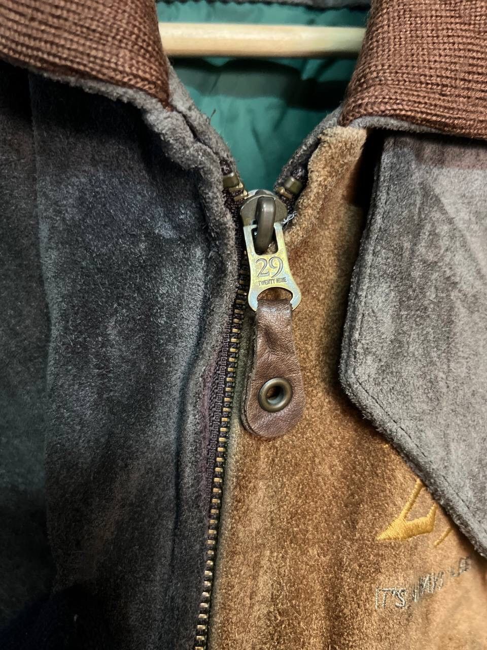 Japanese Brand VINTAGE 29 TWENTY NINE SUEDE LEATHER BOMBER JACKET Size US L / EU 52-54 / 3 - 17 Thumbnail