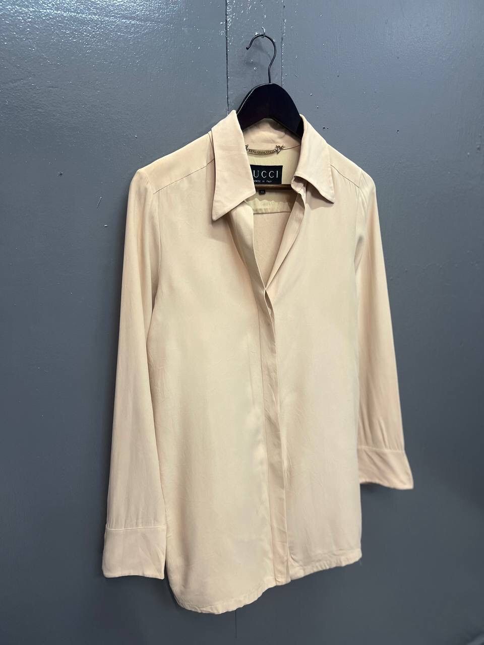 Gucci AUTHENTIC GUCCI BUTTON UP SHIRT RAYON Size S / US 4 / IT 40 - 2 Thumbnail