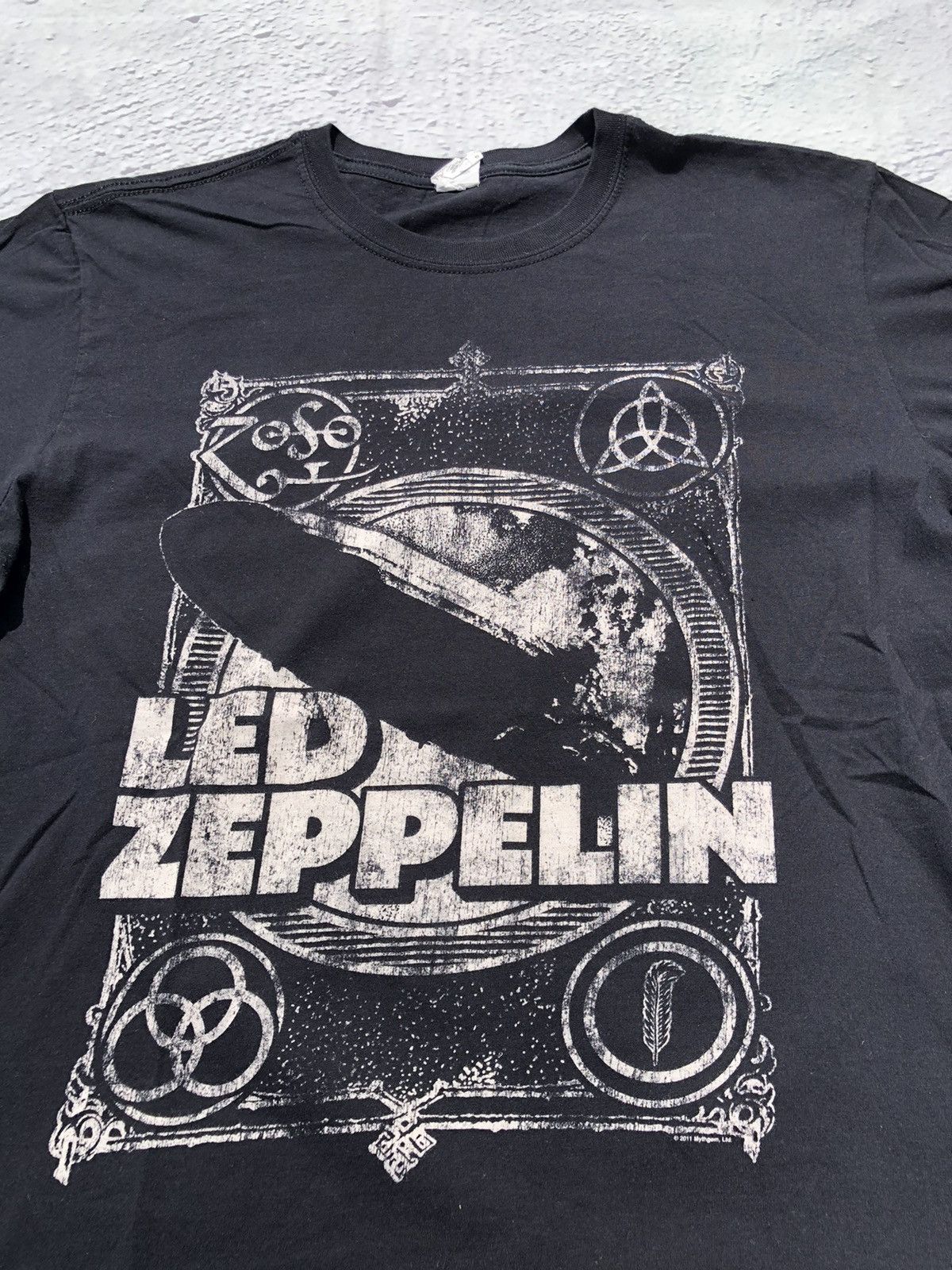 Band Tees Vintage 2011 Led Zeppelin Black Band Tee Size US L / EU 52-54 / 3 - 2 Thumbnail