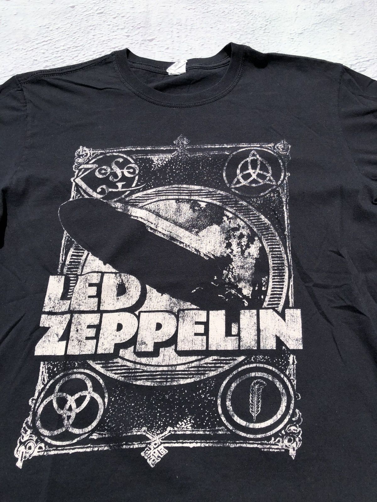 Band Tees Vintage 2011 Led Zeppelin Black Band Tee Size US L / EU 52-54 / 3 - 3 Thumbnail