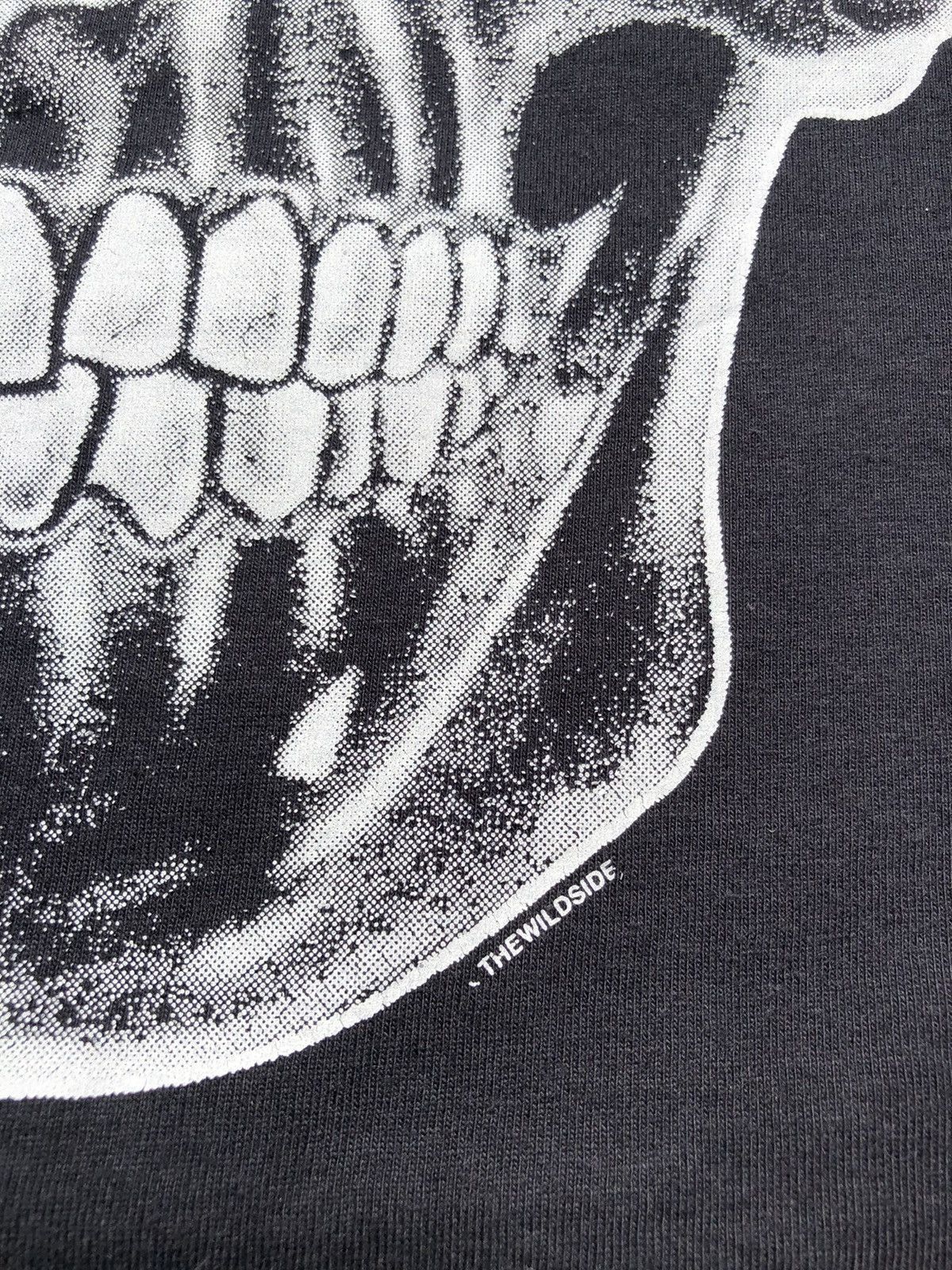 Band Tees Vintage 2000s Skull Bones Russell Black Tee (Harley Davidson Size US XXL / EU 58 / 5 - 6 Thumbnail