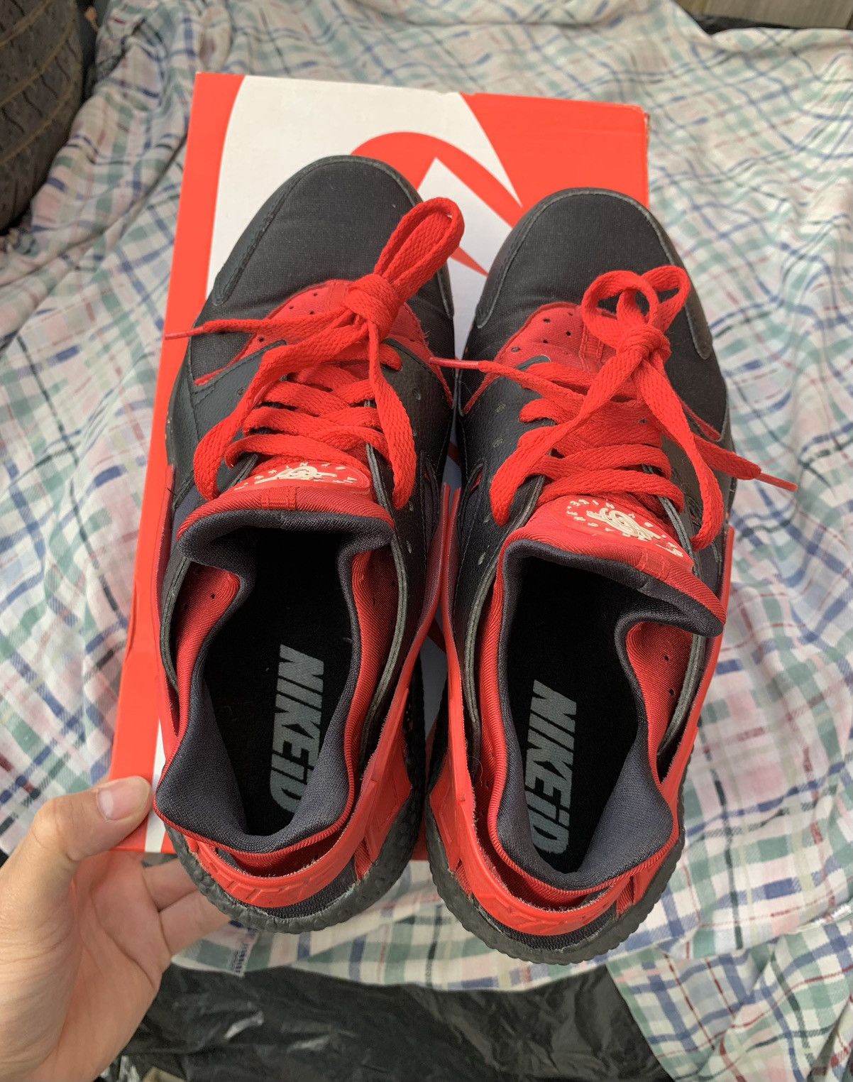 Nike Nike Air Huarache Premium ID Black / Red Speckle Size US 9 / EU 42 - 3 Thumbnail