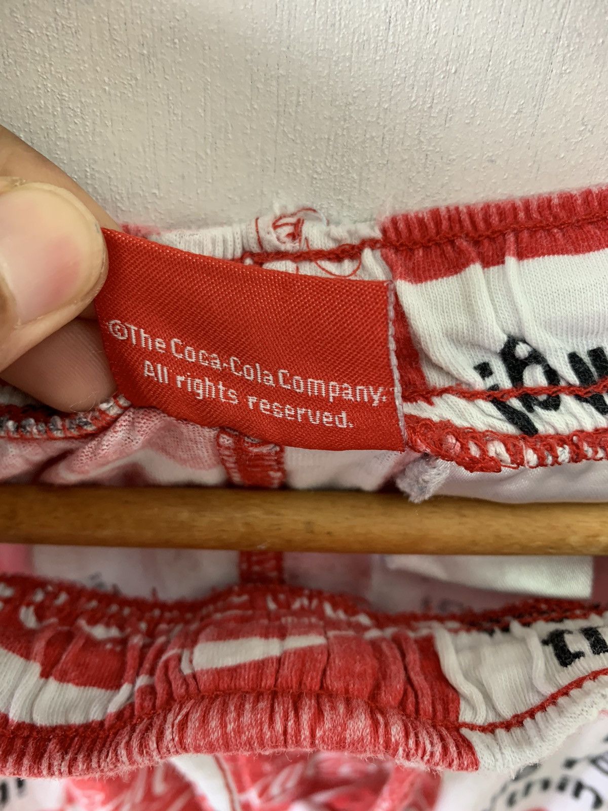 Coca Cola × Vintage Overprint Coca Cola Sweat Cropped Pant Size US 30 / EU 46 - 4 Thumbnail