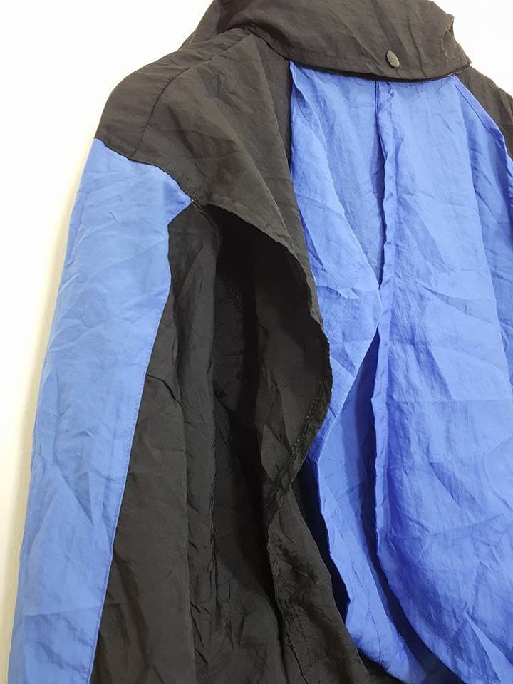 Reebok × Vintage Vintage REEBOK Kangaroo Pocket 90's Hooded Windbreaker Size US L / EU 52-54 / 3 - 11 Thumbnail