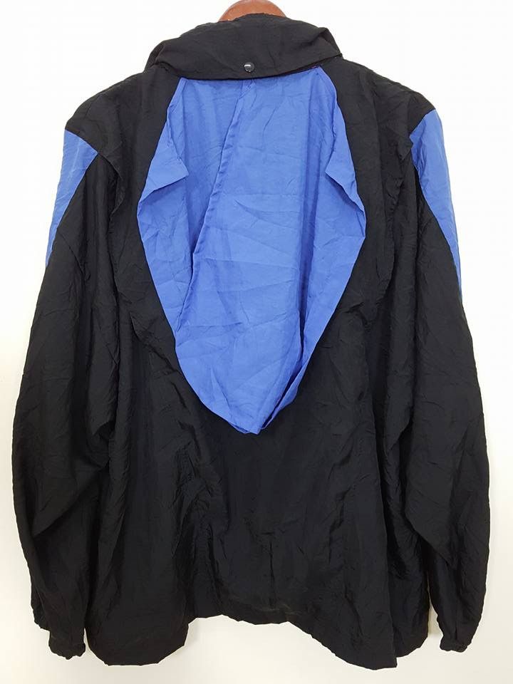 Reebok × Vintage Vintage REEBOK Kangaroo Pocket 90's Hooded Windbreaker Size US L / EU 52-54 / 3 - 3 Thumbnail