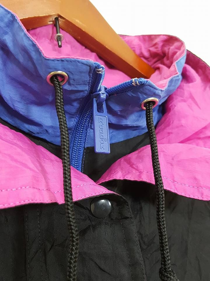 Reebok × Vintage Vintage REEBOK Kangaroo Pocket 90's Hooded Windbreaker Size US L / EU 52-54 / 3 - 7 Thumbnail