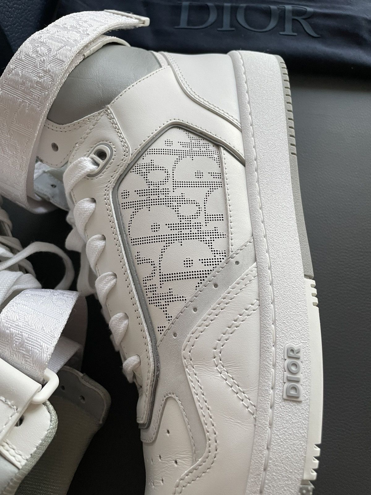 Dior Super Runway Brand NEW Sold Out Dior Oblique Saddle Sneakers Size US 13 / EU 46 - 24 Thumbnail