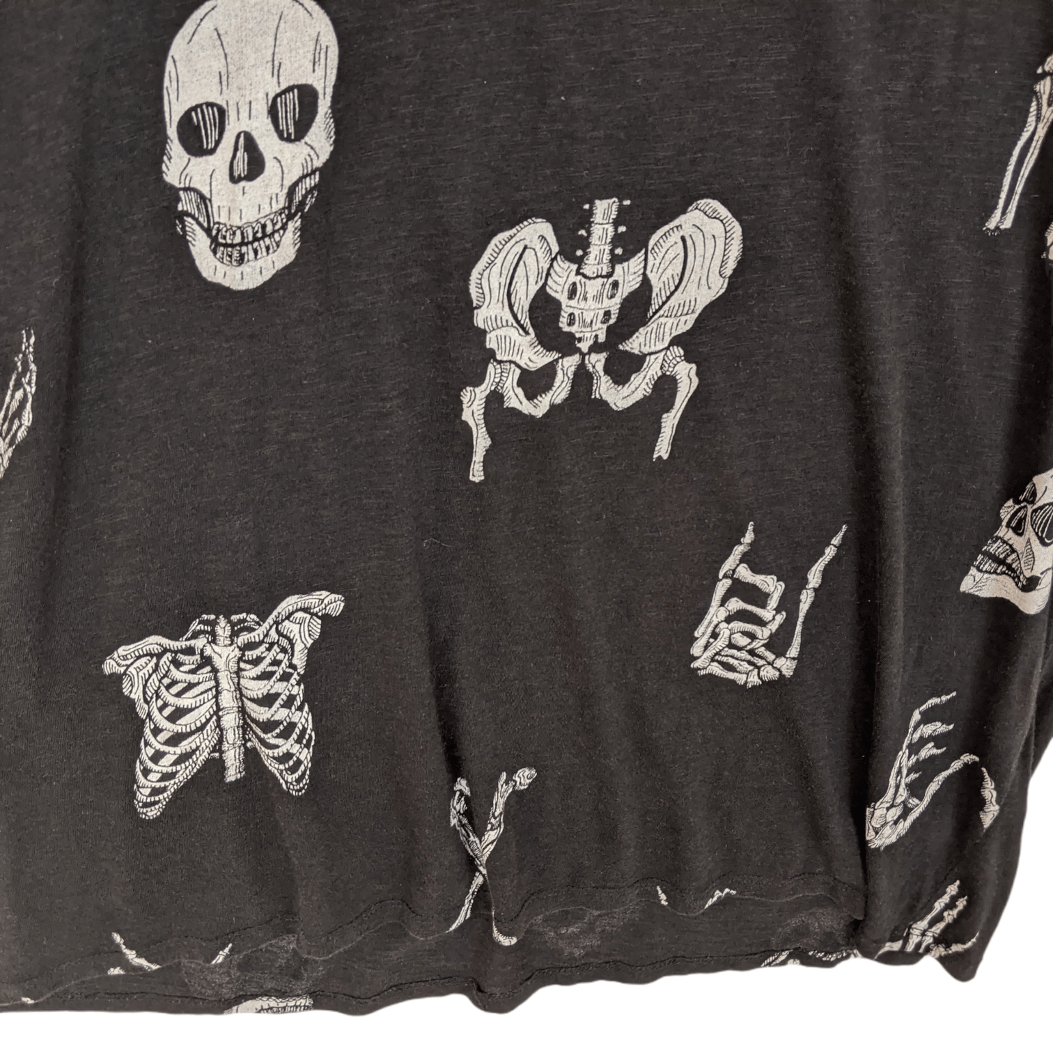 Divided DIVIDED H&M Skeleton Print All Over T-Shirt Size US XL / EU 56 / 4 - 4 Thumbnail