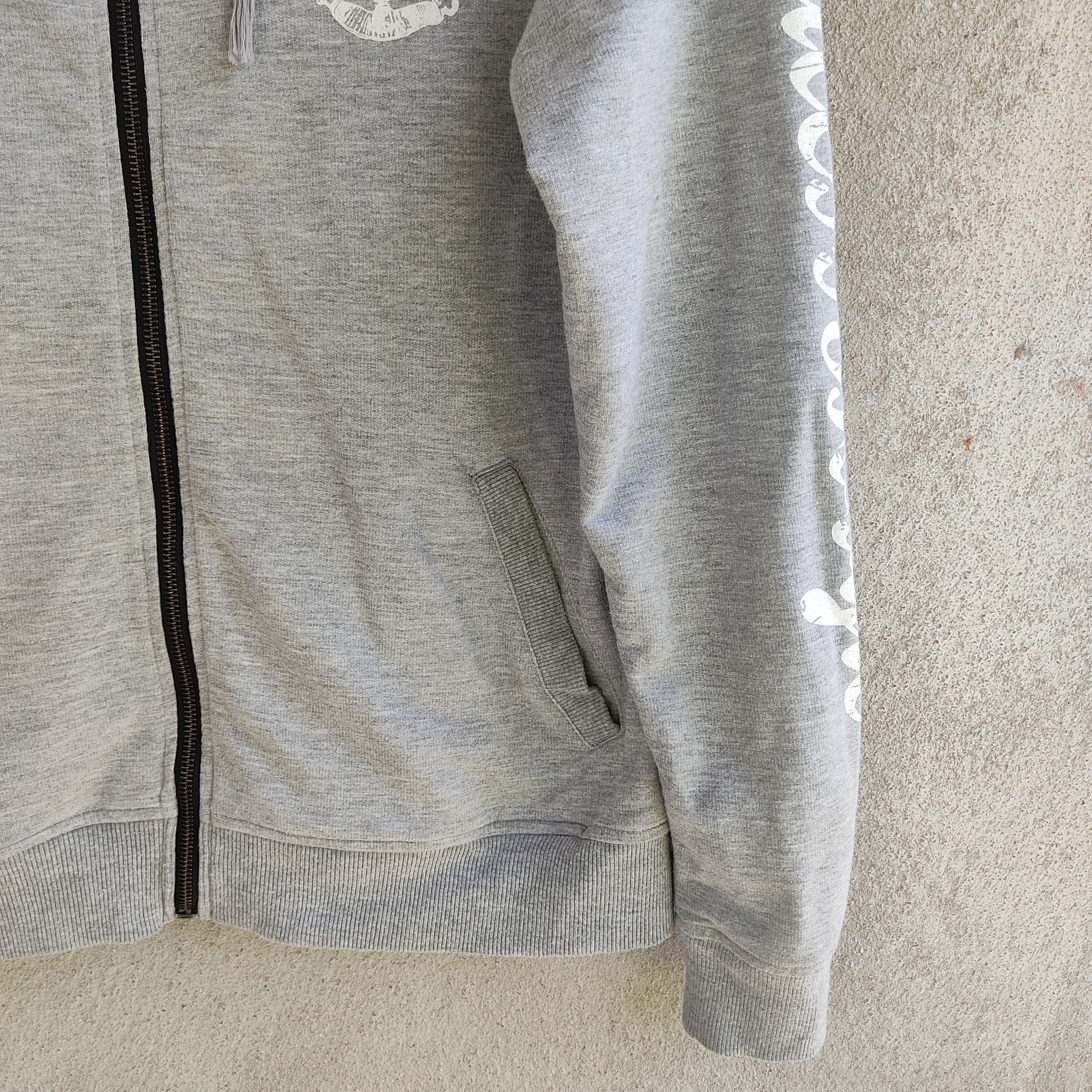 In The Attic × Japanese Brand In The Attic Mindless Celebration Big Print Gray Hoodie Size US S / EU 44-46 / 1 - 7 Thumbnail