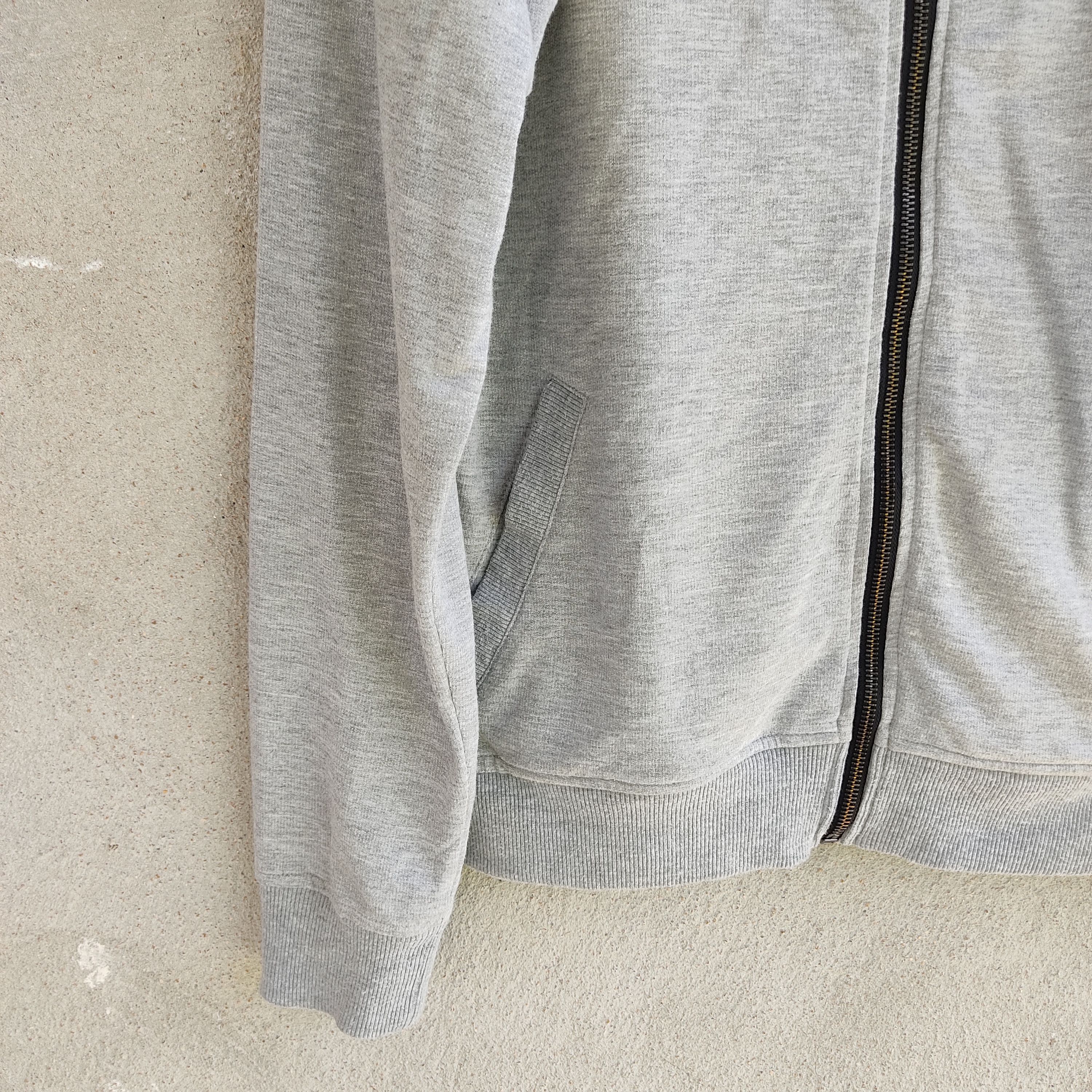 In The Attic × Japanese Brand In The Attic Mindless Celebration Big Print Gray Hoodie Size US S / EU 44-46 / 1 - 6 Thumbnail