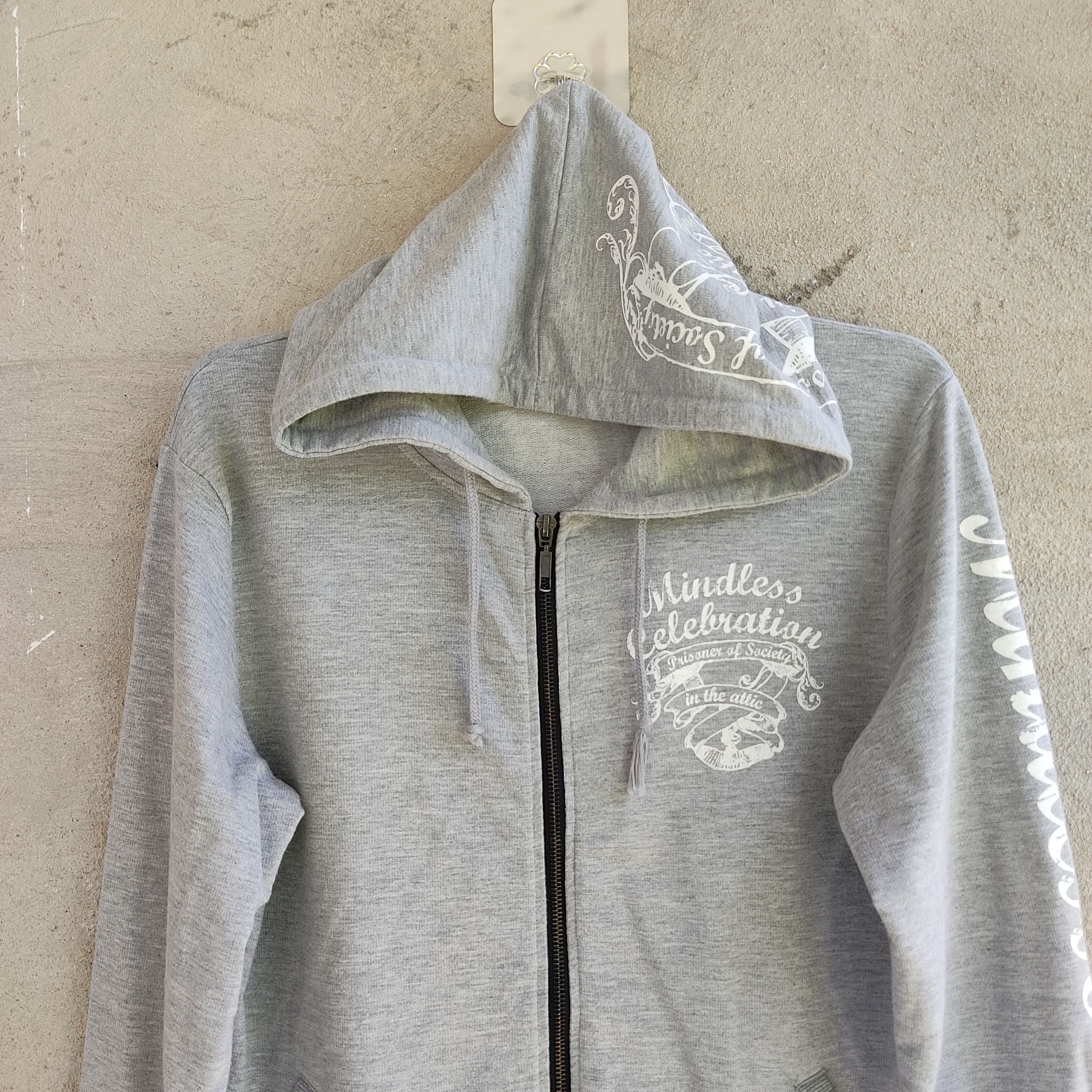 In The Attic × Japanese Brand In The Attic Mindless Celebration Big Print Gray Hoodie Size US S / EU 44-46 / 1 - 2 Thumbnail