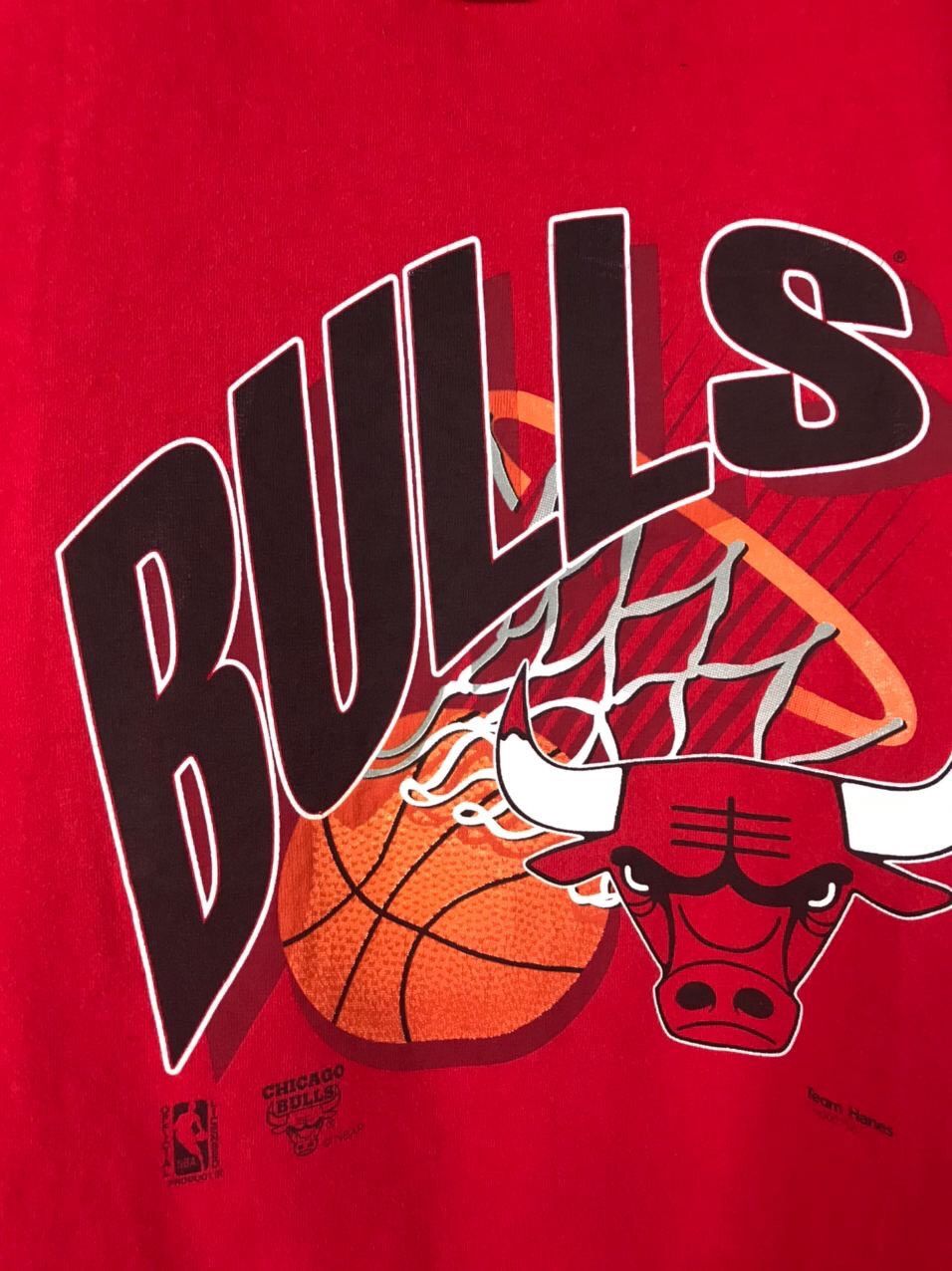 NBA Chicago Bulls vintage sportwear made in USA red tee Size US L / EU 52-54 / 3 - 3 Thumbnail