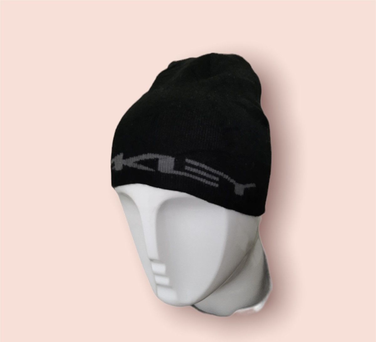 Oakley VINTAGE OAKLEY BIG SPELLOUT BEANIE Size ONE SIZE - 8 Thumbnail