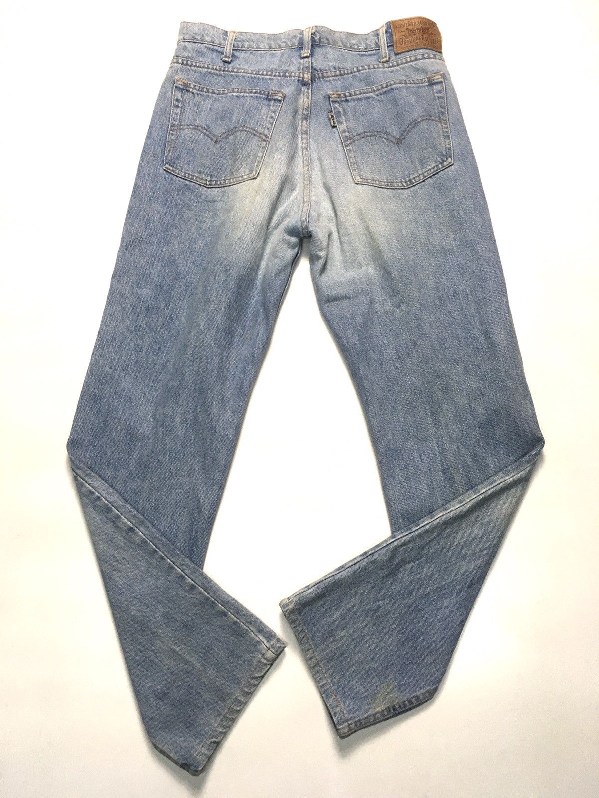 Levi's Vintage Clothing × Vintage Vintage ‘90 Levi’s gray tab blue wash distressed denim Size US 31 - 10 Thumbnail
