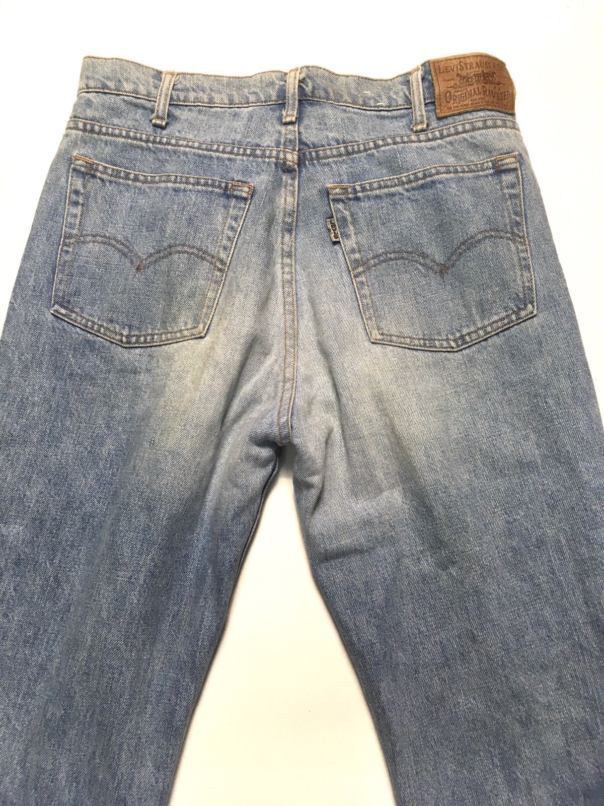 Levi's Vintage Clothing × Vintage Vintage ‘90 Levi’s gray tab blue wash distressed denim Size US 31 - 12 Thumbnail