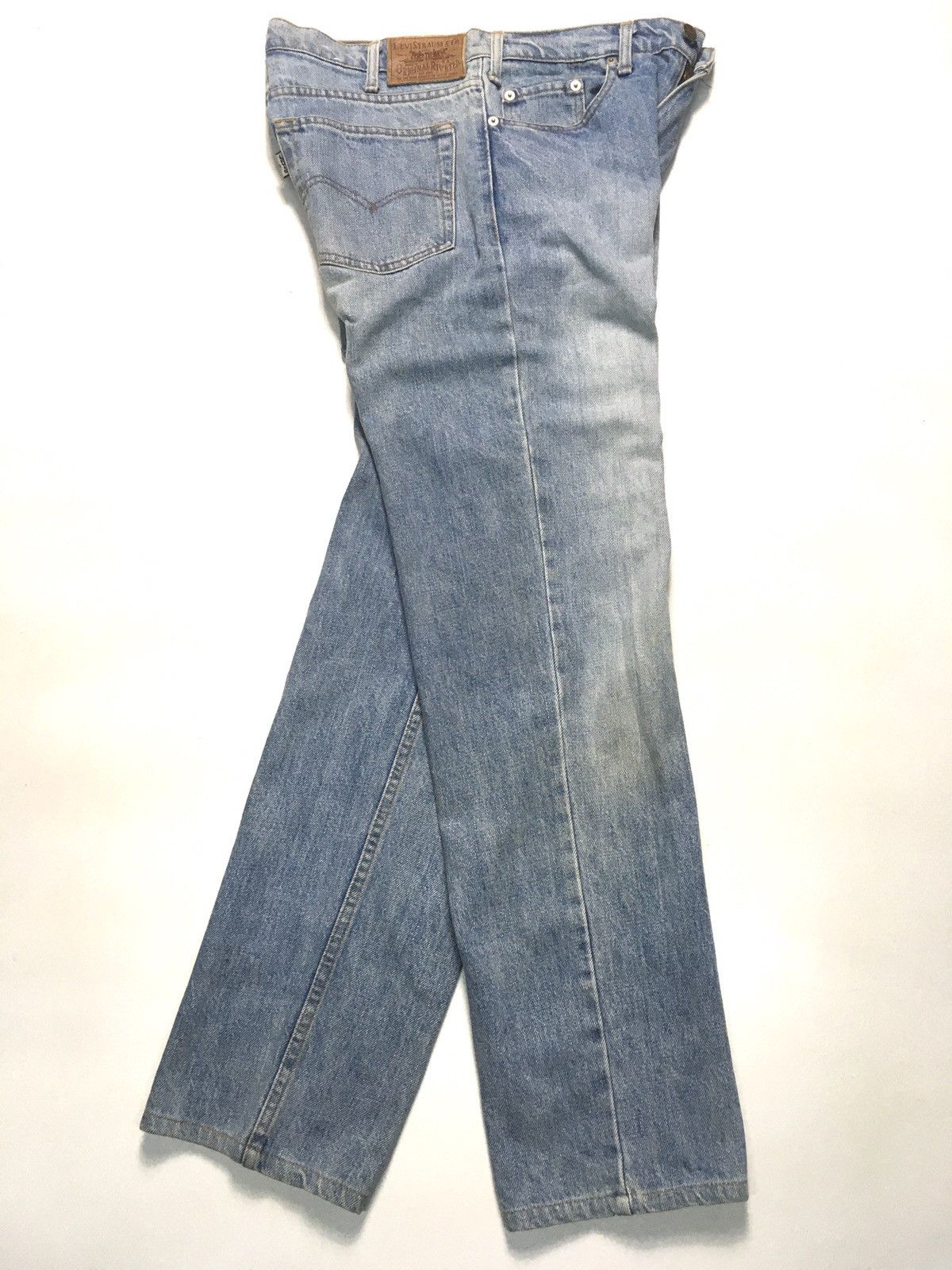 Levi's Vintage Clothing × Vintage Vintage ‘90 Levi’s gray tab blue wash distressed denim Size US 31 - 7 Thumbnail
