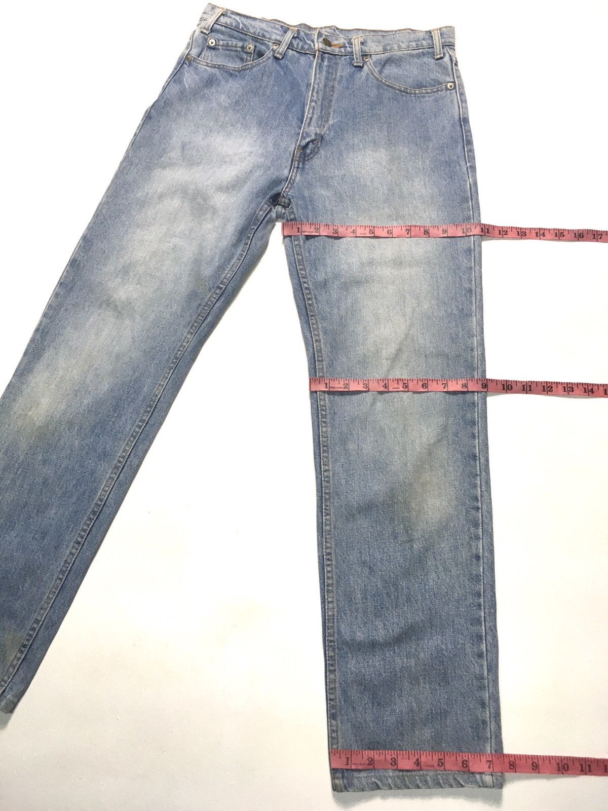 Levi's Vintage Clothing × Vintage Vintage ‘90 Levi’s gray tab blue wash distressed denim Size US 31 - 4 Thumbnail
