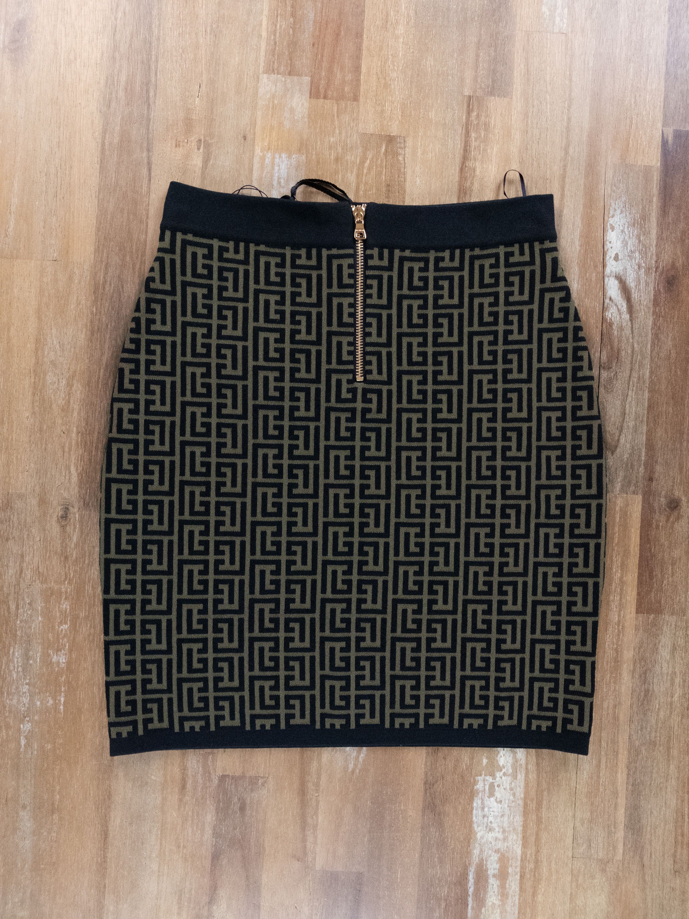Balmain BALMAIN beige black monogram logo pattern mini slip skirt 40 Size 28" / US 6 / IT 42 - 8 Thumbnail