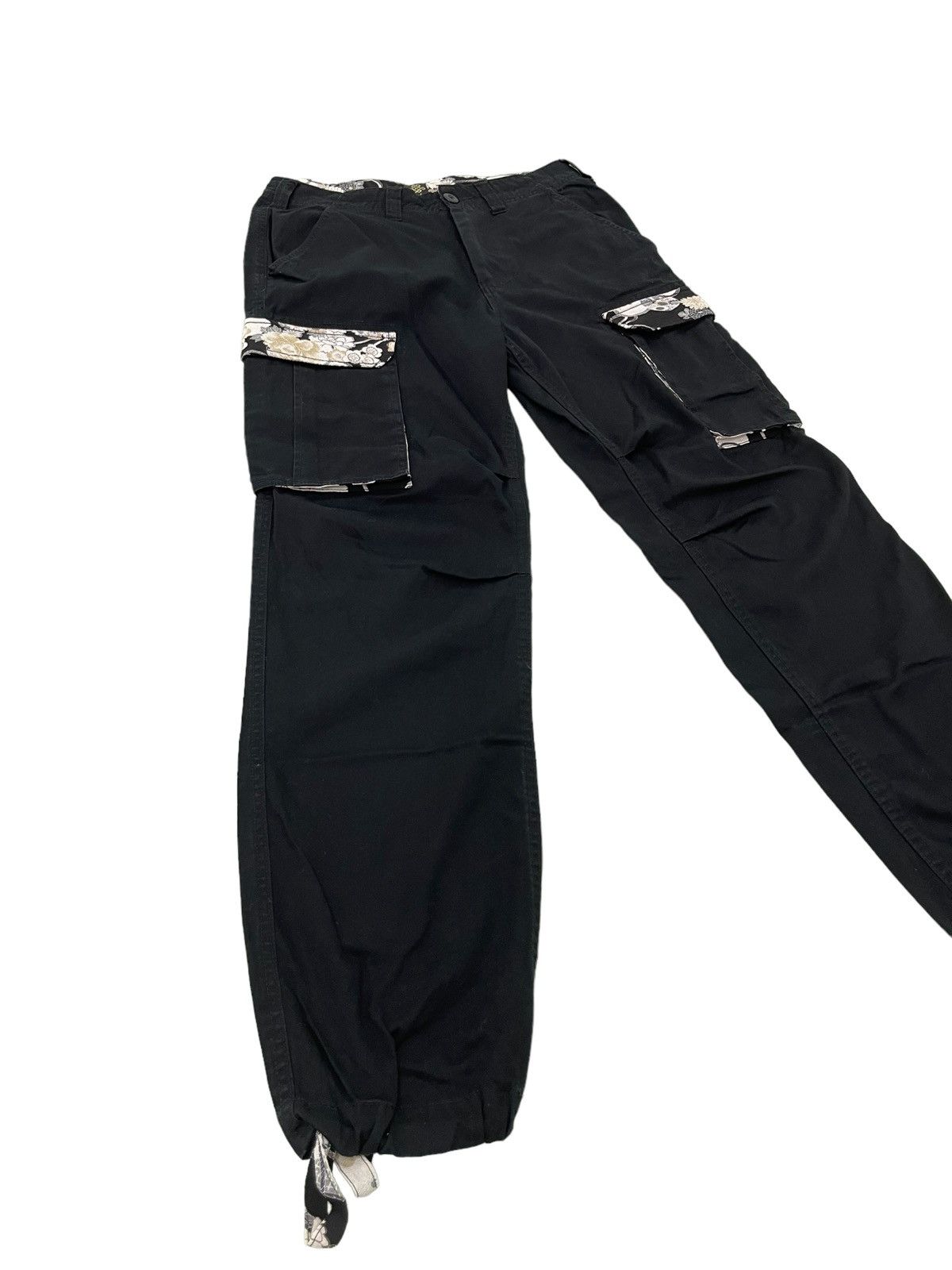 Japanese Brand Cargo Pant Drawstring Bottom Black Florals Regular 37🟦 Size US 33 - 1 Thumbnail