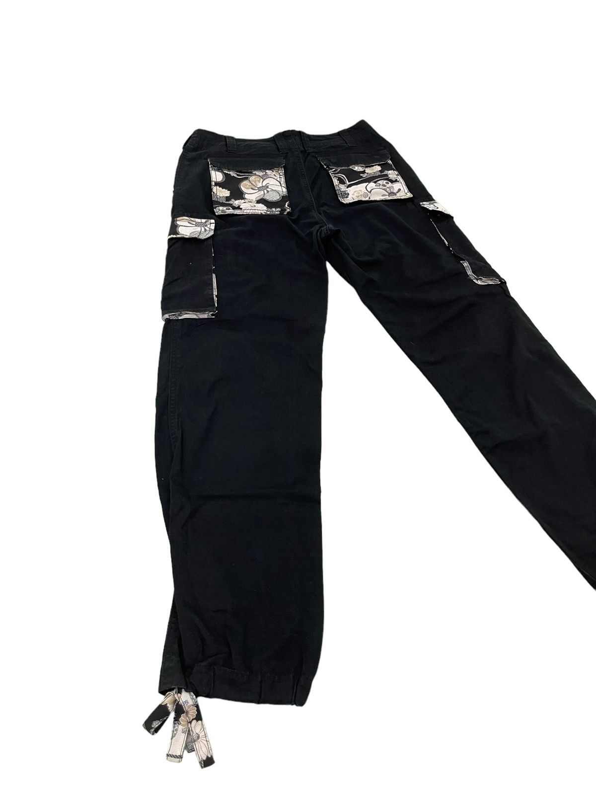 Japanese Brand Cargo Pant Drawstring Bottom Black Florals Regular 37🟦 Size US 33 - 12 Thumbnail